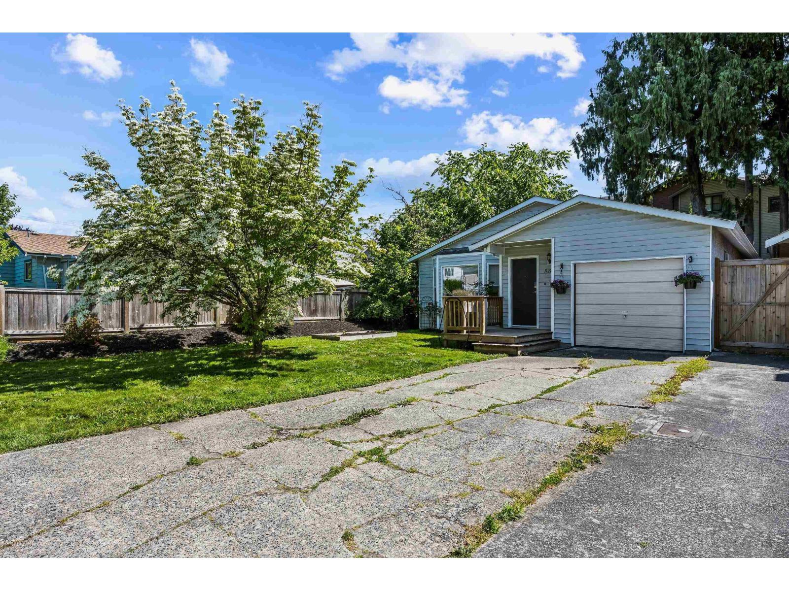 8880 Allard Street, Chilliwack