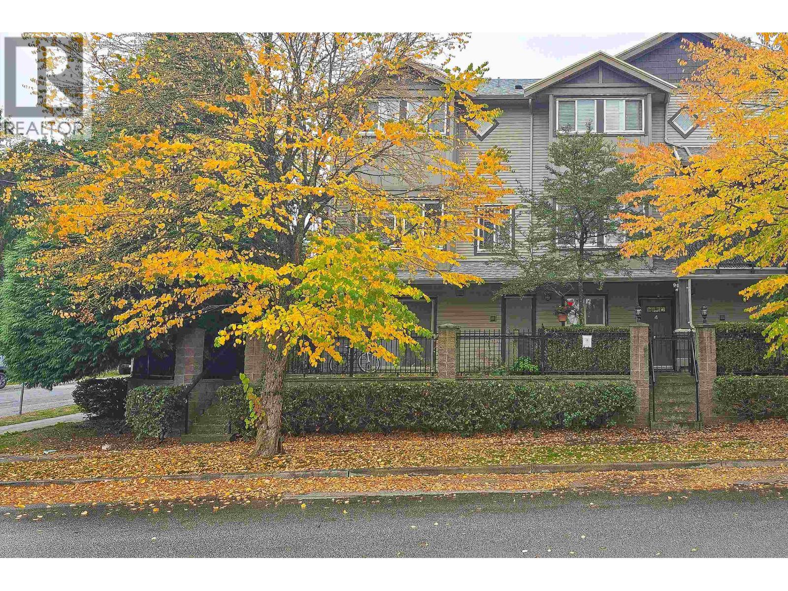 5 3139 Smith Avenue, Burnaby