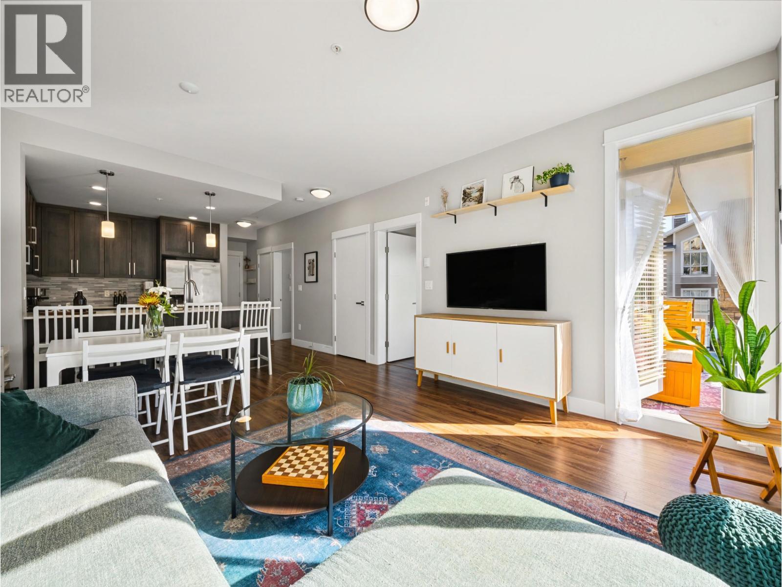 301 2465 Wilson Avenue, Port Coquitlam