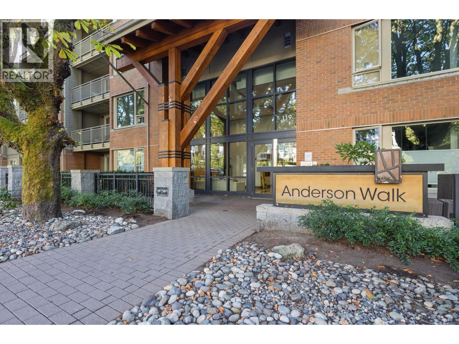 304 119 W 22ND Street Street, North Vancouver