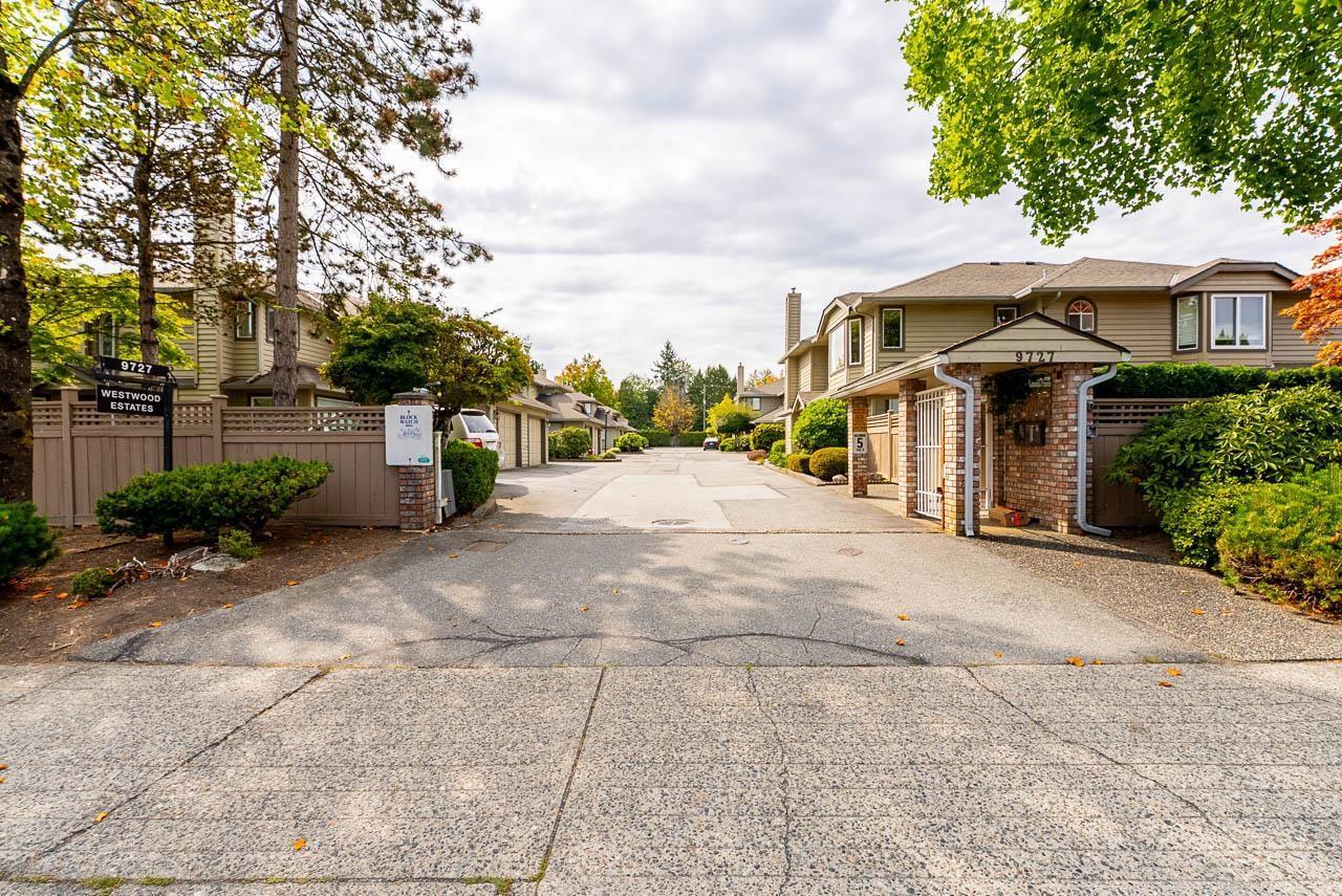 4 9727 152B Street, Surrey