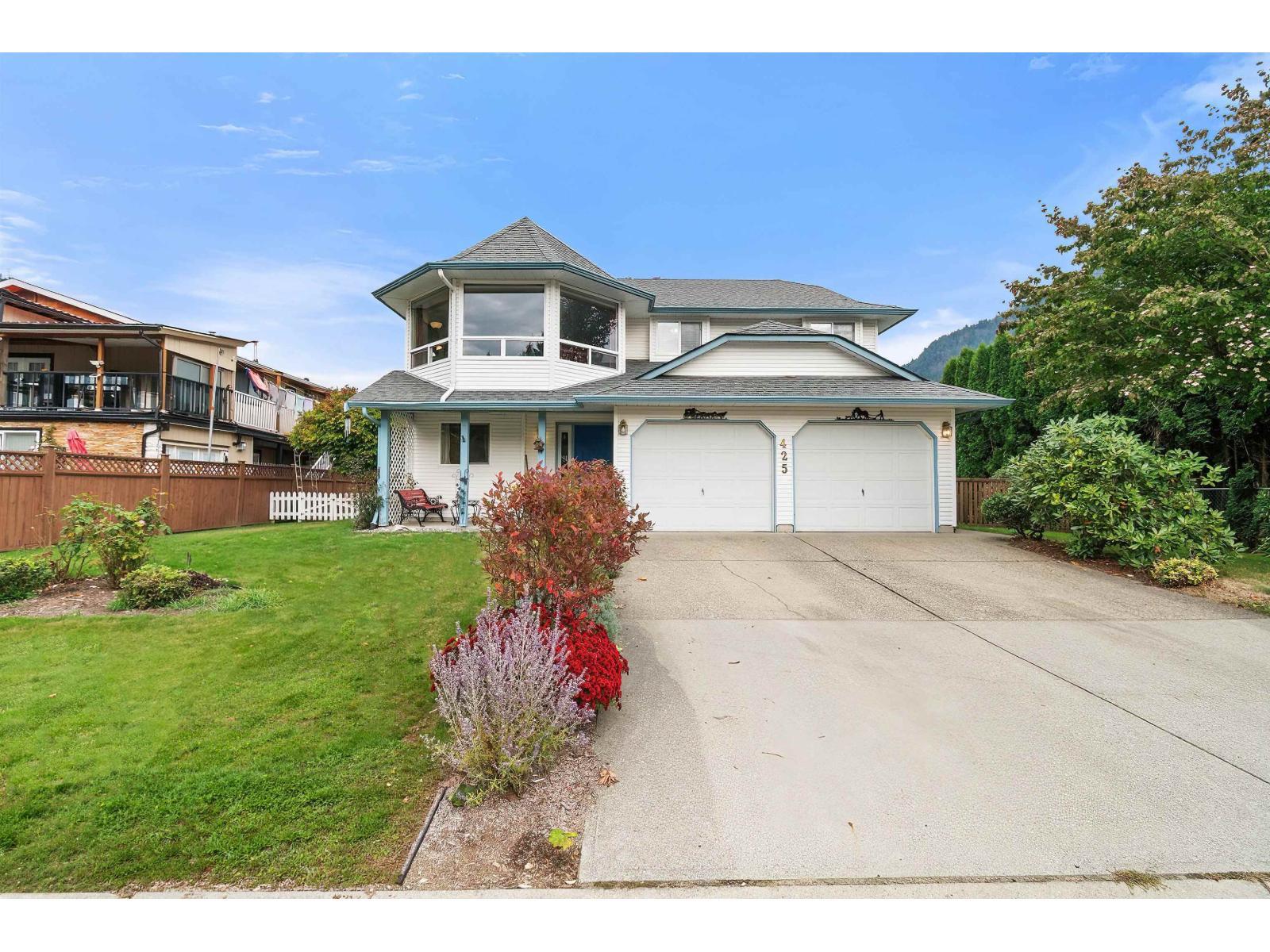 425 Hadway Drive, Harrison Hot Springs
