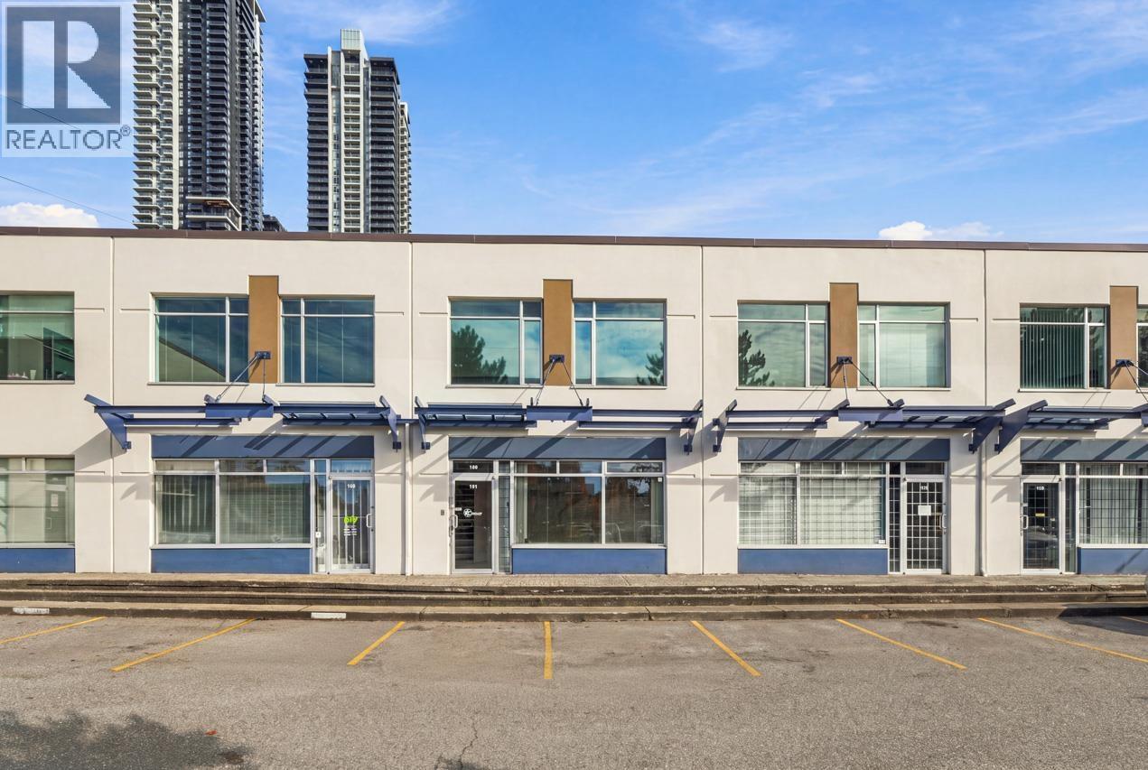 121 3989 Henning Drive, Burnaby