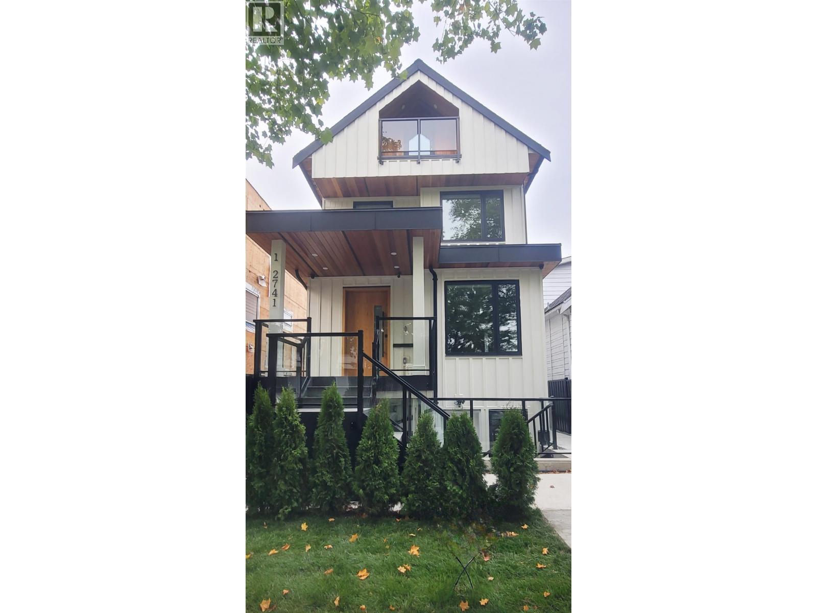 1 2741 Grant Street, Vancouver