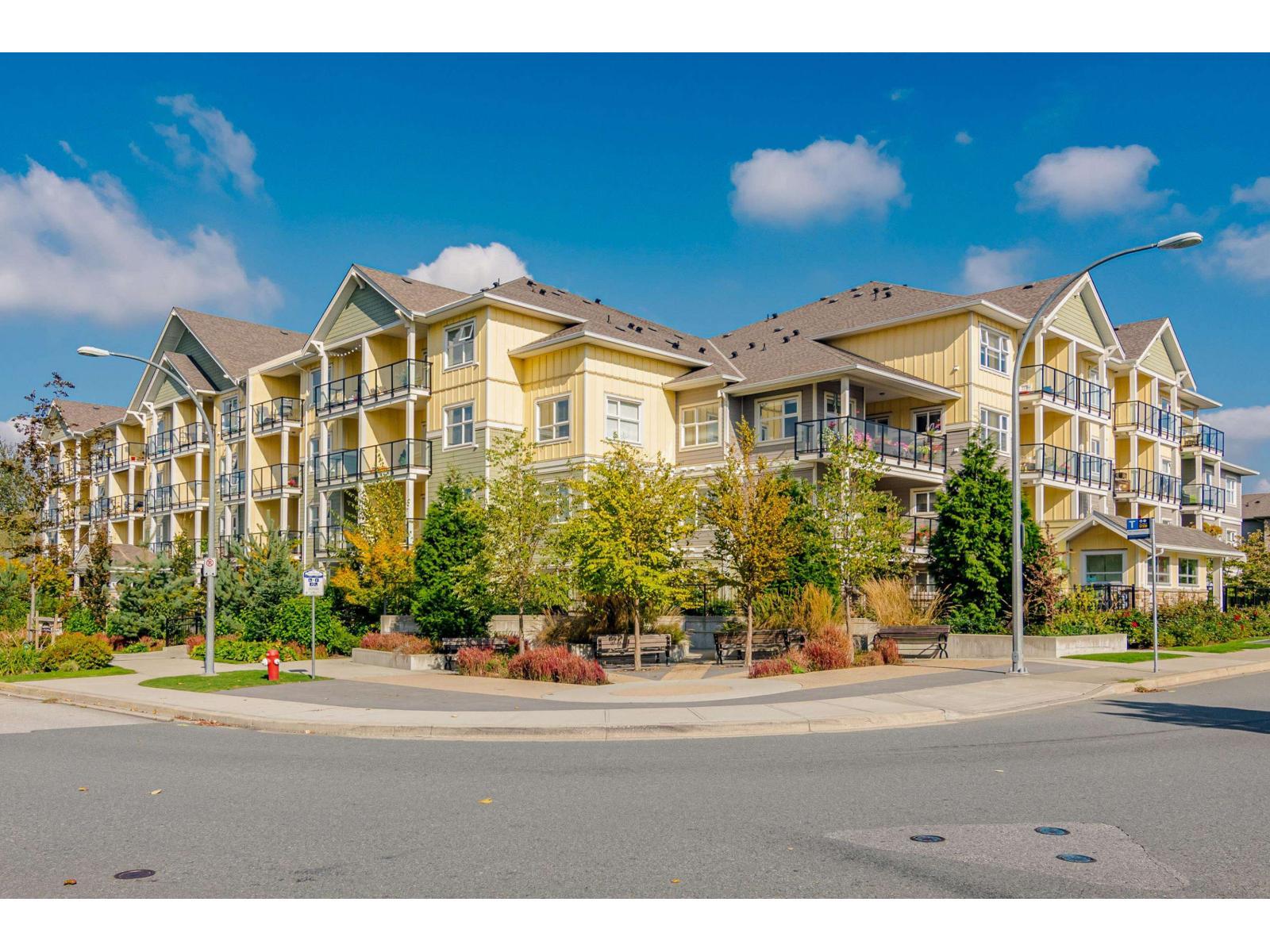 208 5020 221A Street, Langley