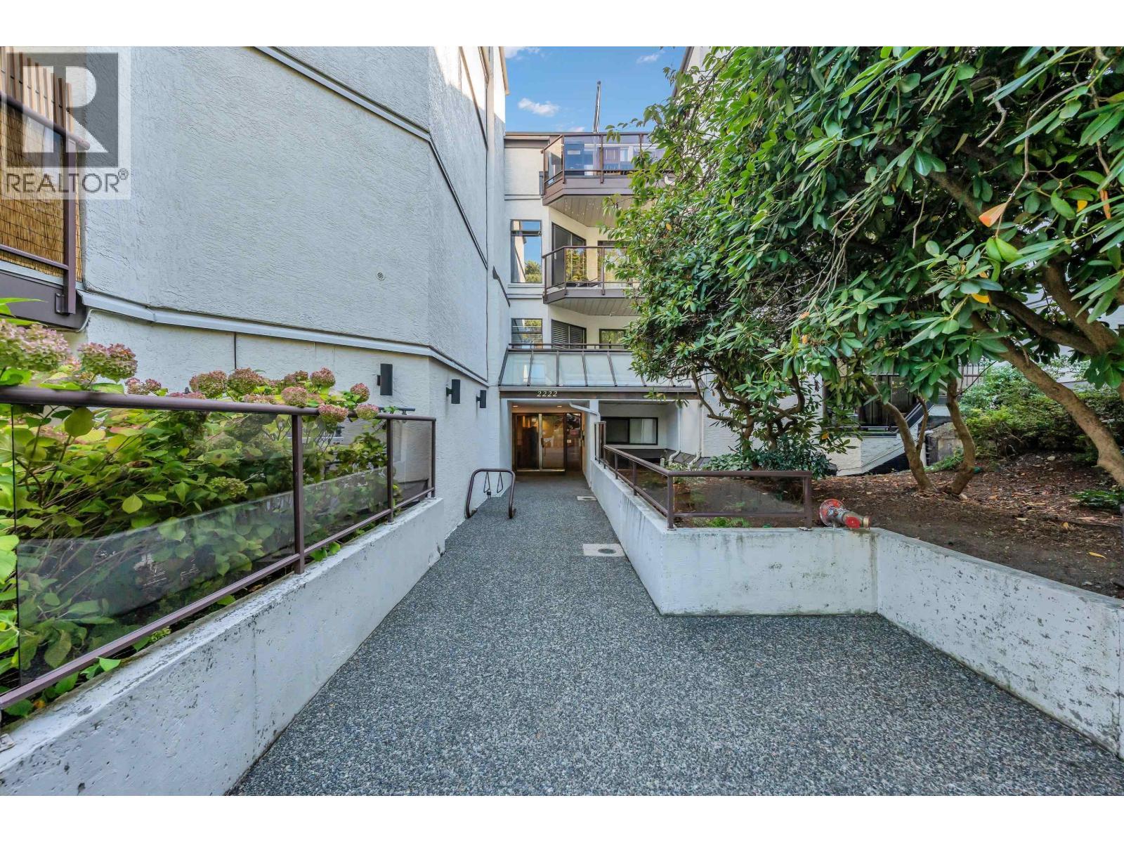 110 2222 Prince Edward Street, Vancouver