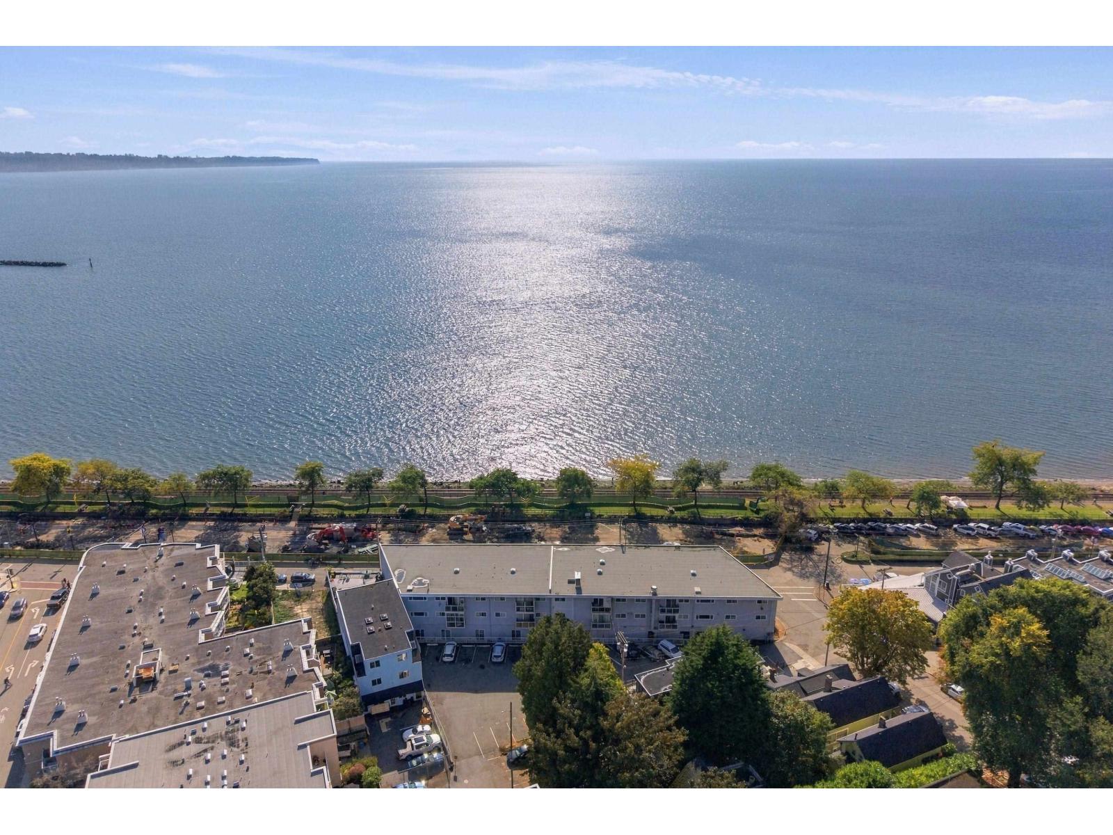 106 14881 Marine Drive, White Rock