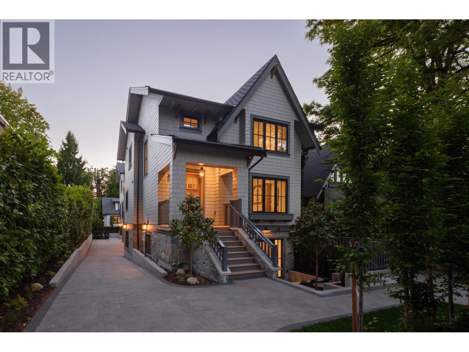5593 Mackenzie Street, Vancouver