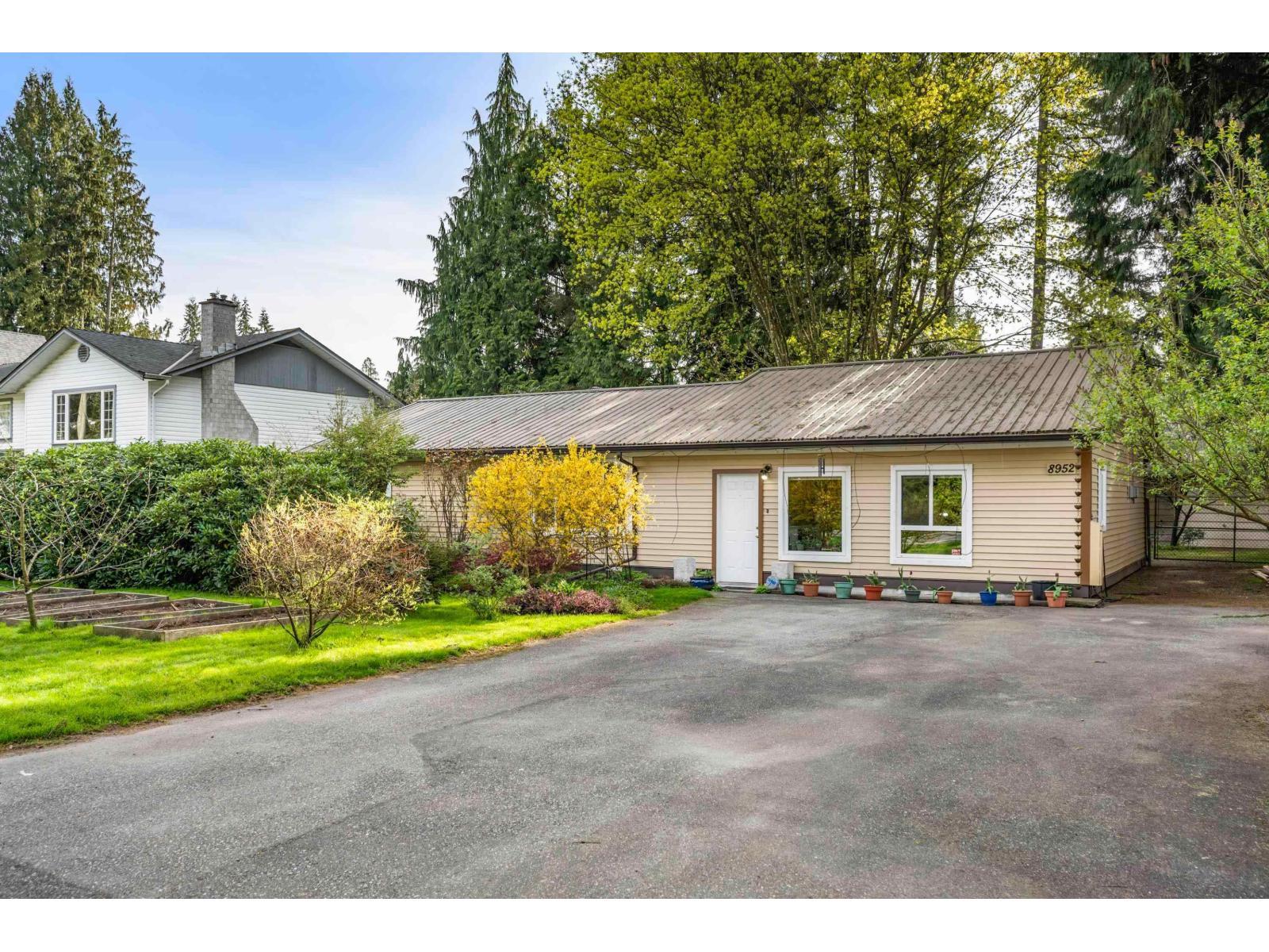 8952 Wright Street, Langley