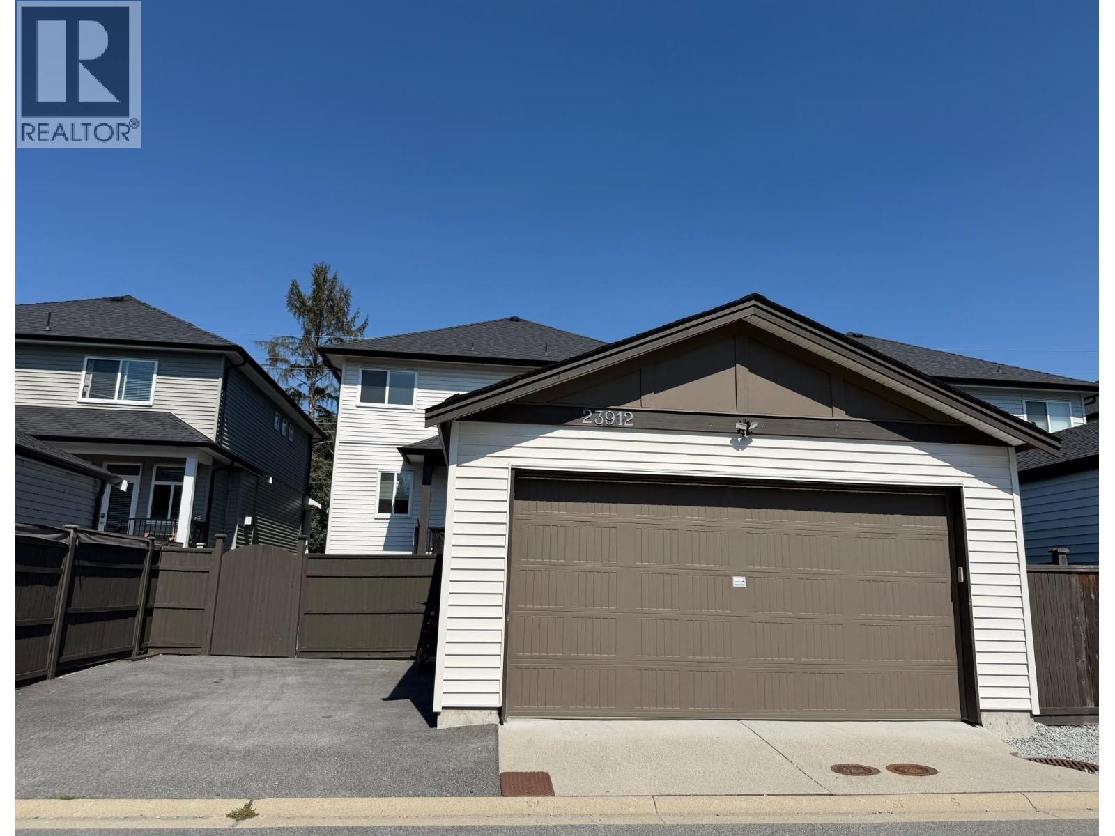 23912 Dewdney Trunk Road, Maple Ridge