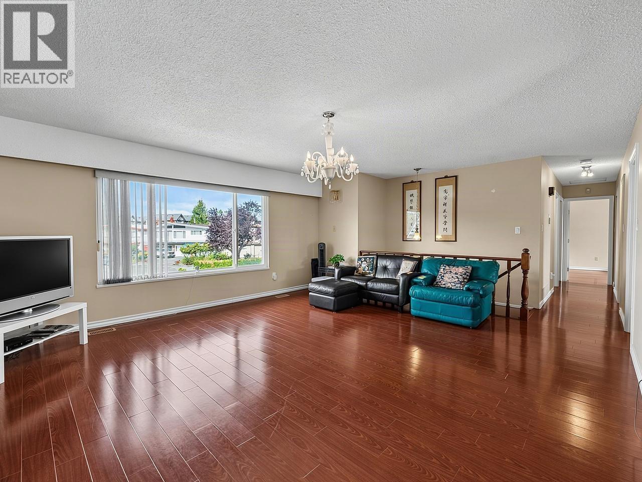 6220 Spender Drive, Richmond