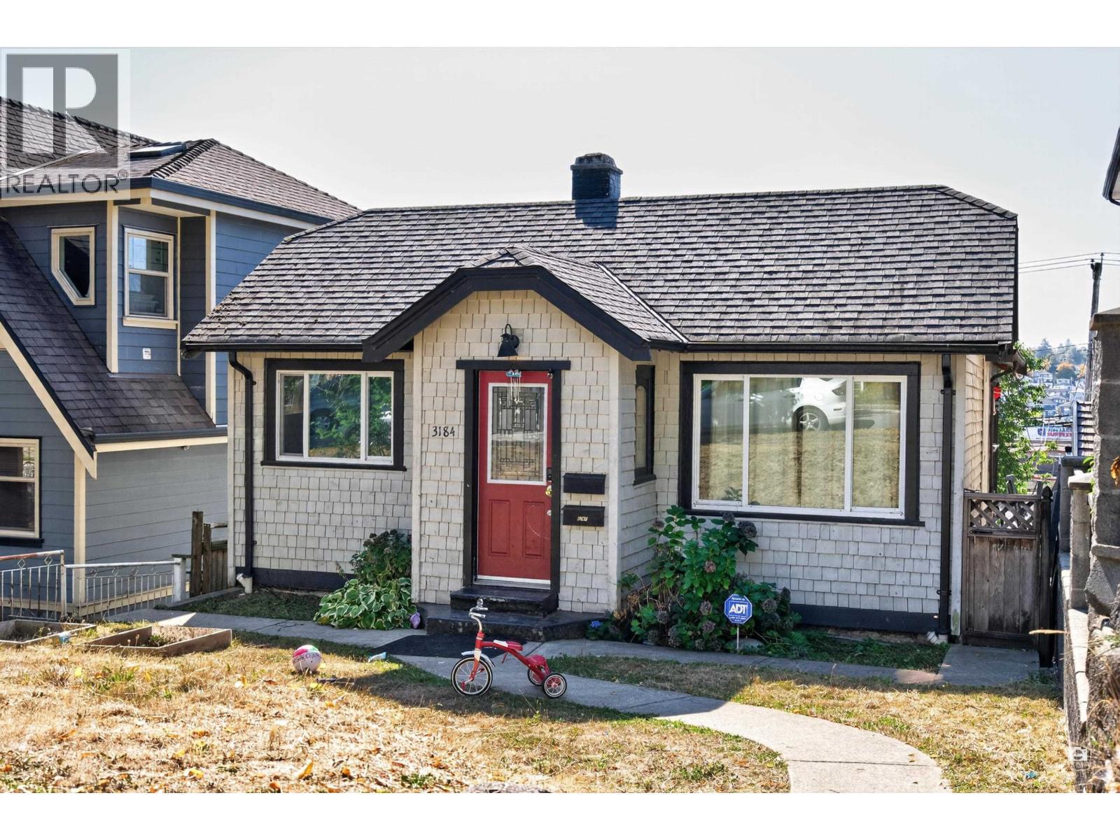 3184 E 8TH Avenue, Vancouver