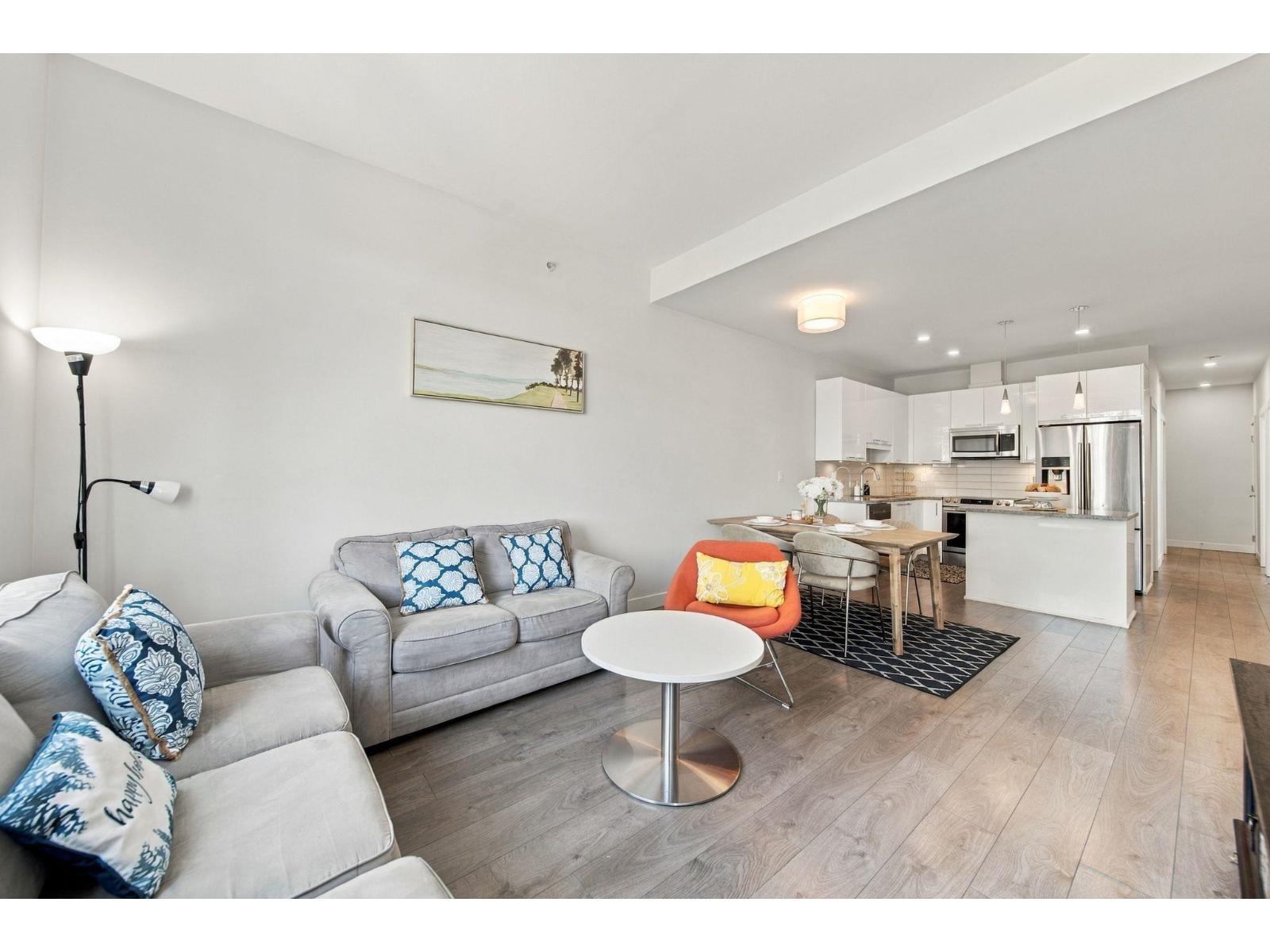 517 20696 Eastleigh Crescent, Langley