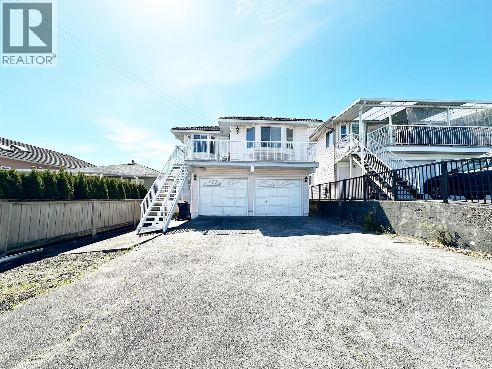 7674 Hilda Street, Burnaby