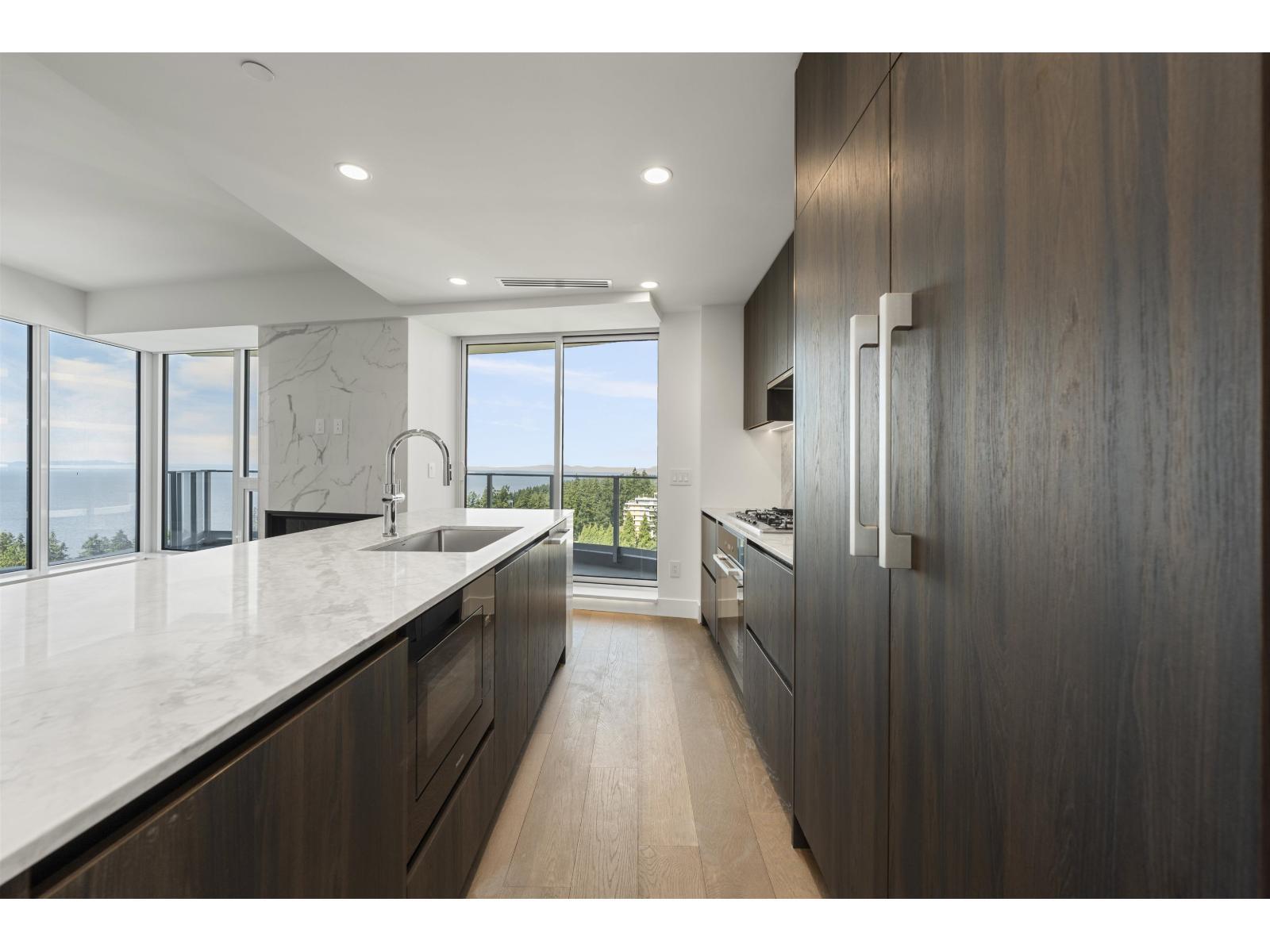 1401 1475 Foster Street, White Rock