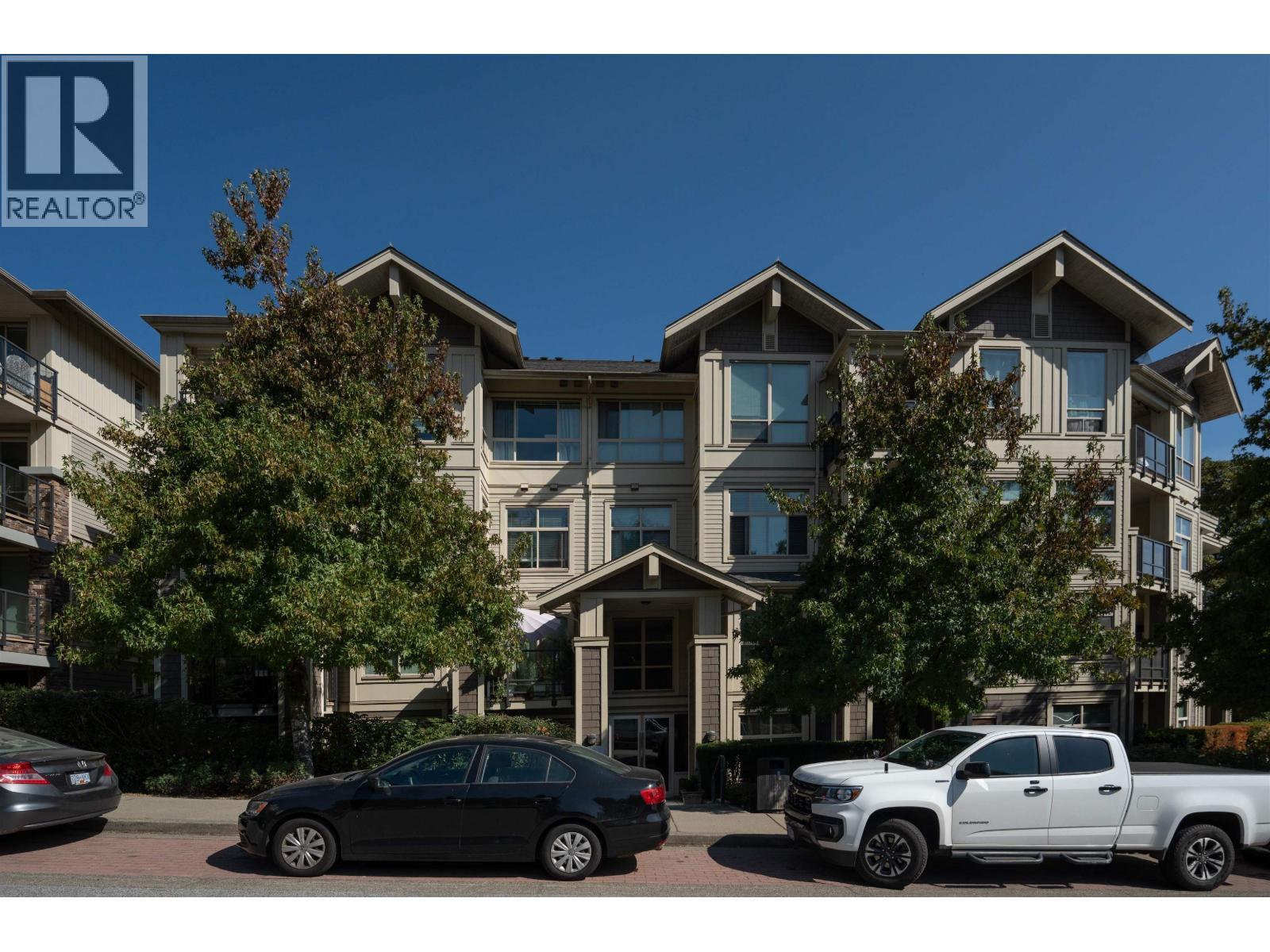 203 255 Ross Drive, New Westminster