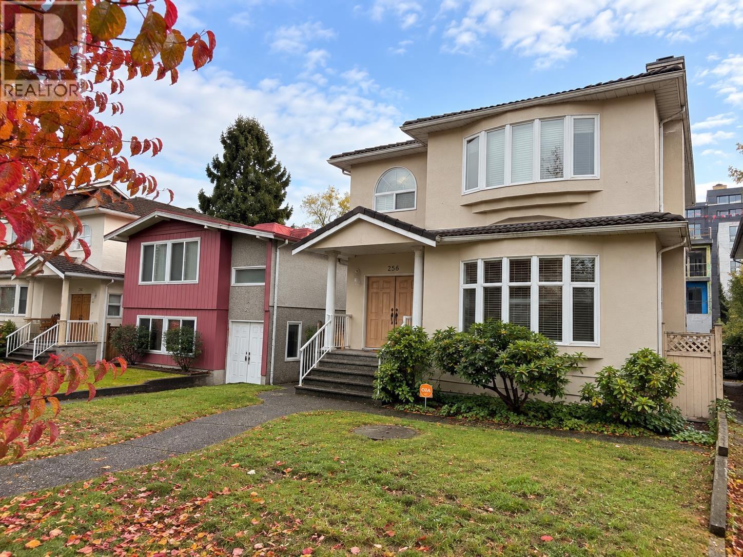 256 W 48TH Avenue, Vancouver