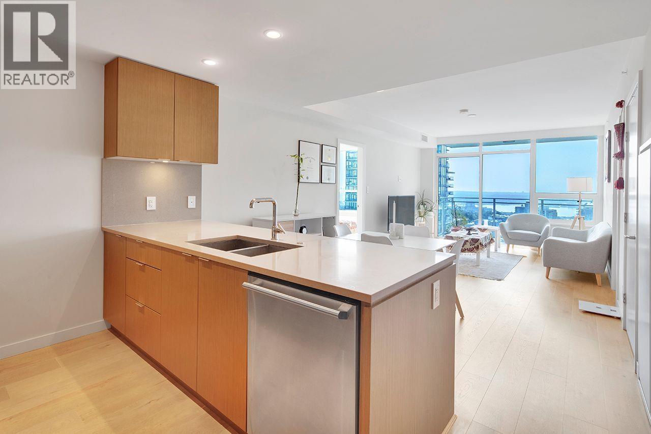 1403 125 E 14TH Street, North Vancouver