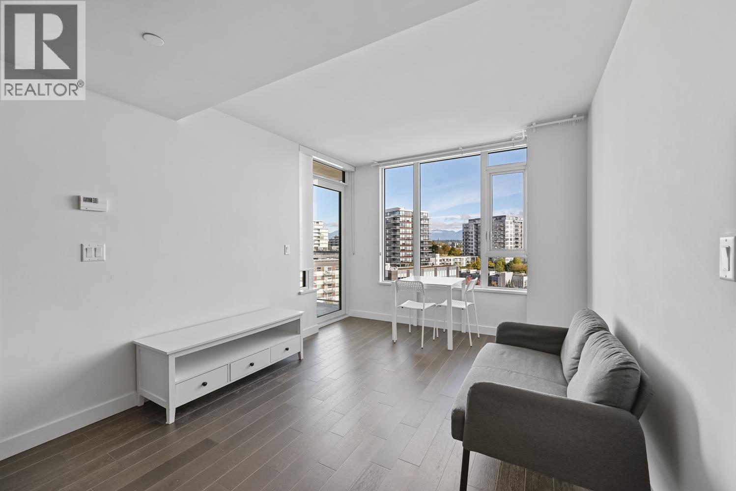 1007 7468 Lansdowne Road, Richmond