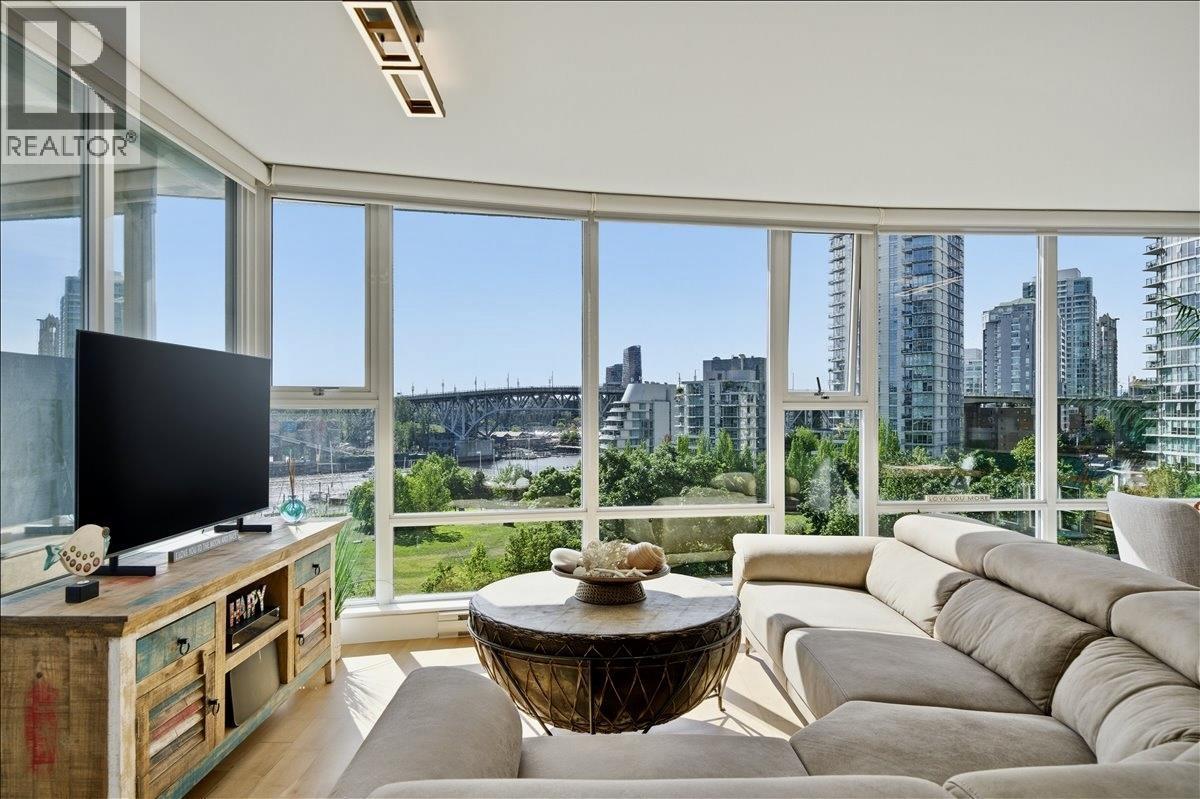 803 455 Beach Crescent, Vancouver