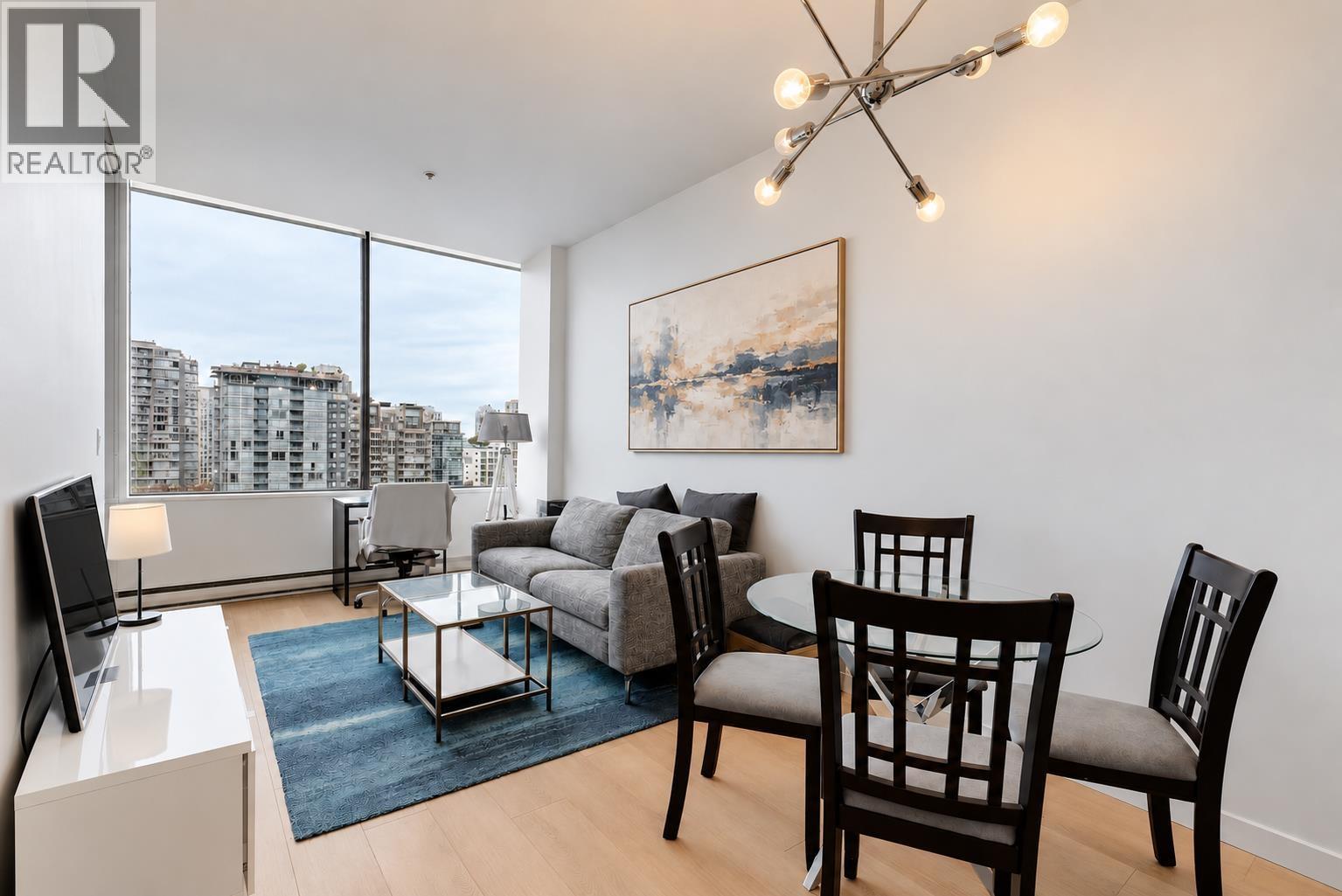 807 1010 Howe Street, Vancouver
