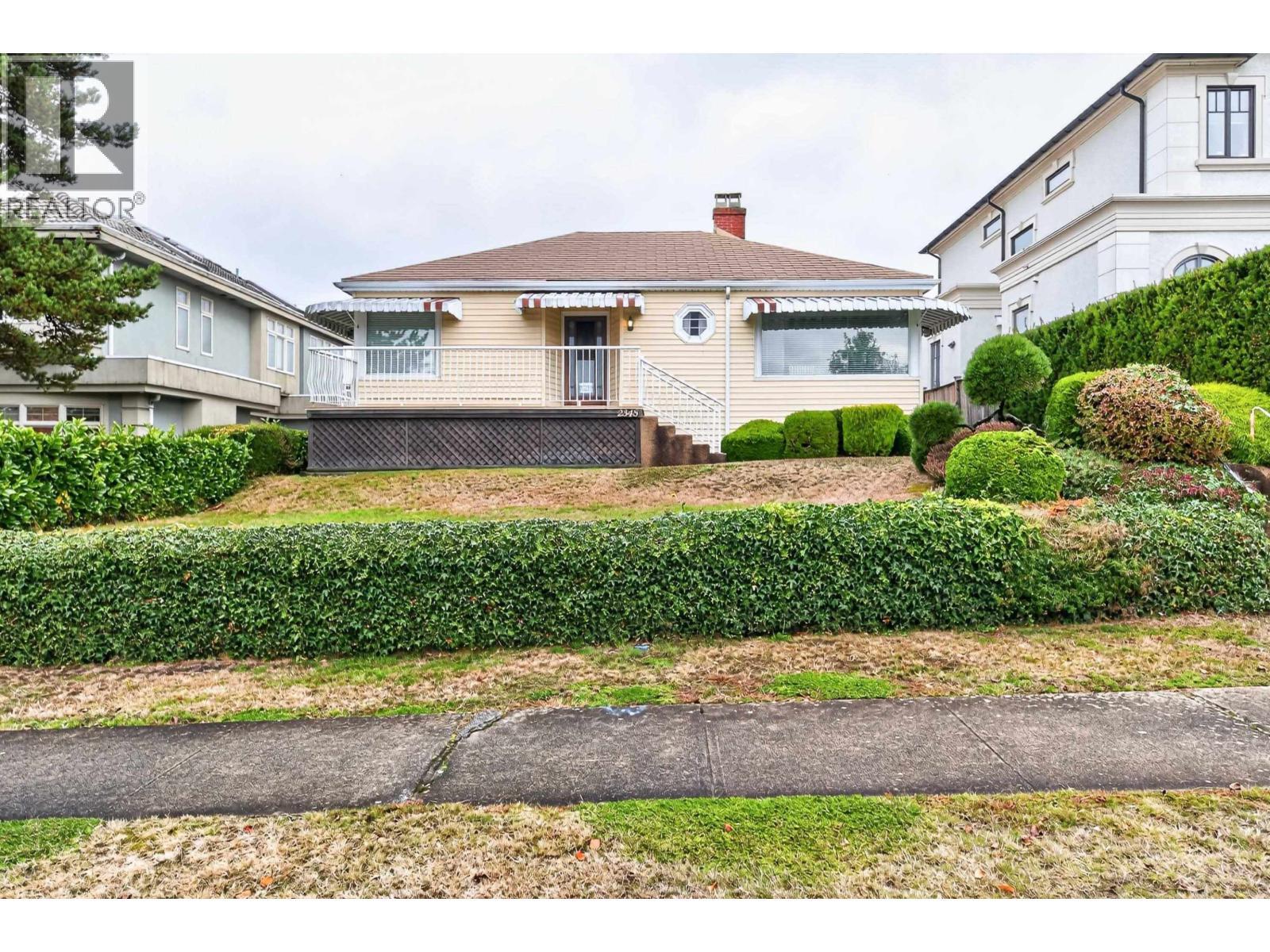 2345 W 18TH Avenue, Vancouver