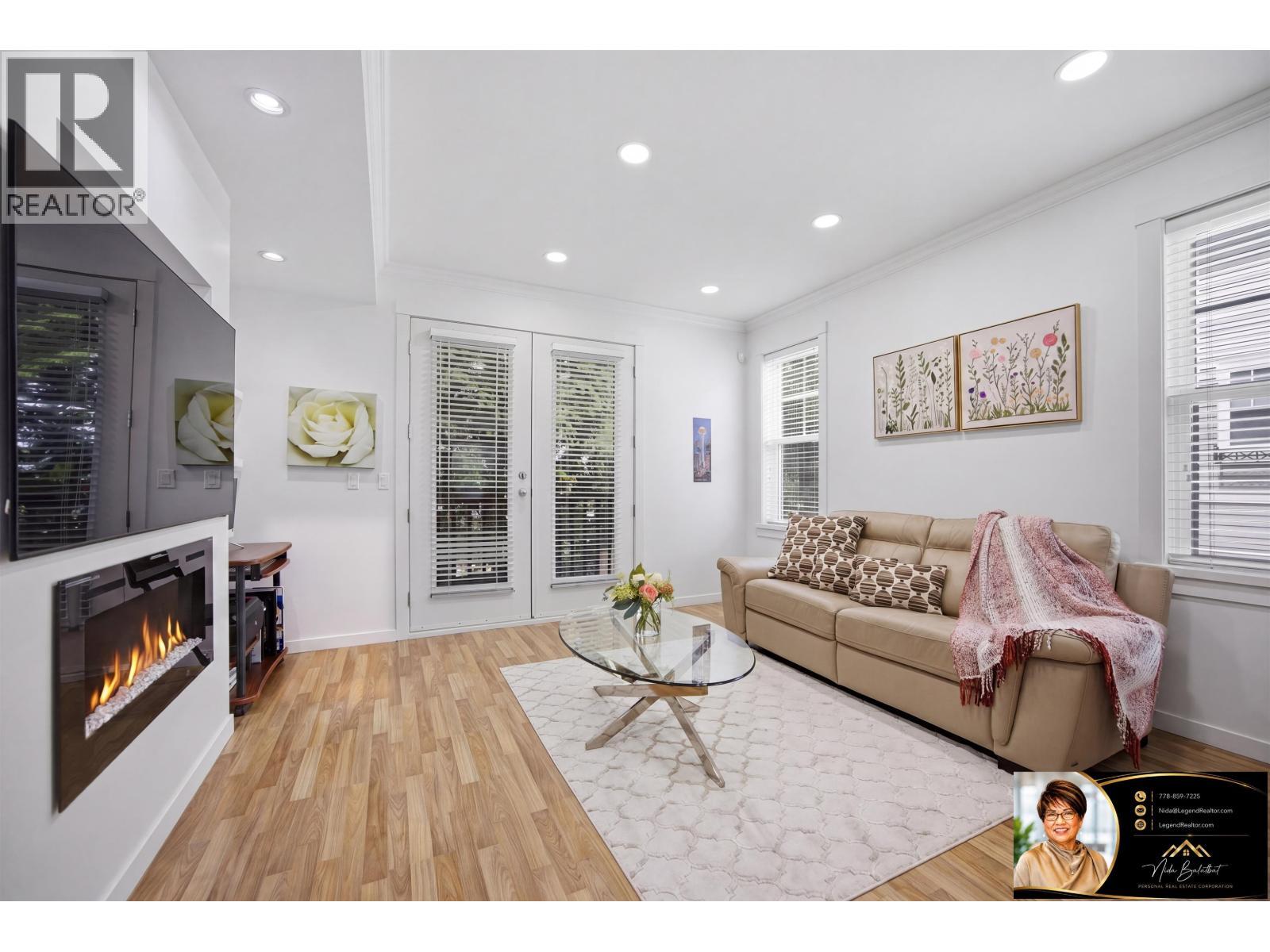 80 688 Edgar Avenue, Coquitlam