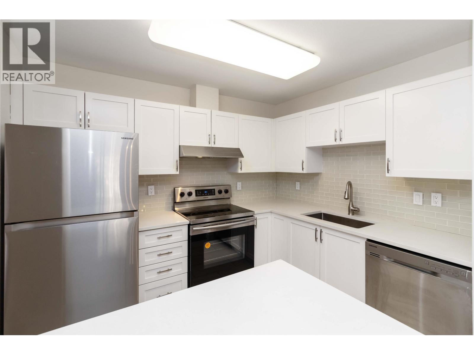 402 1128 Sixth Avenue, New Westminster