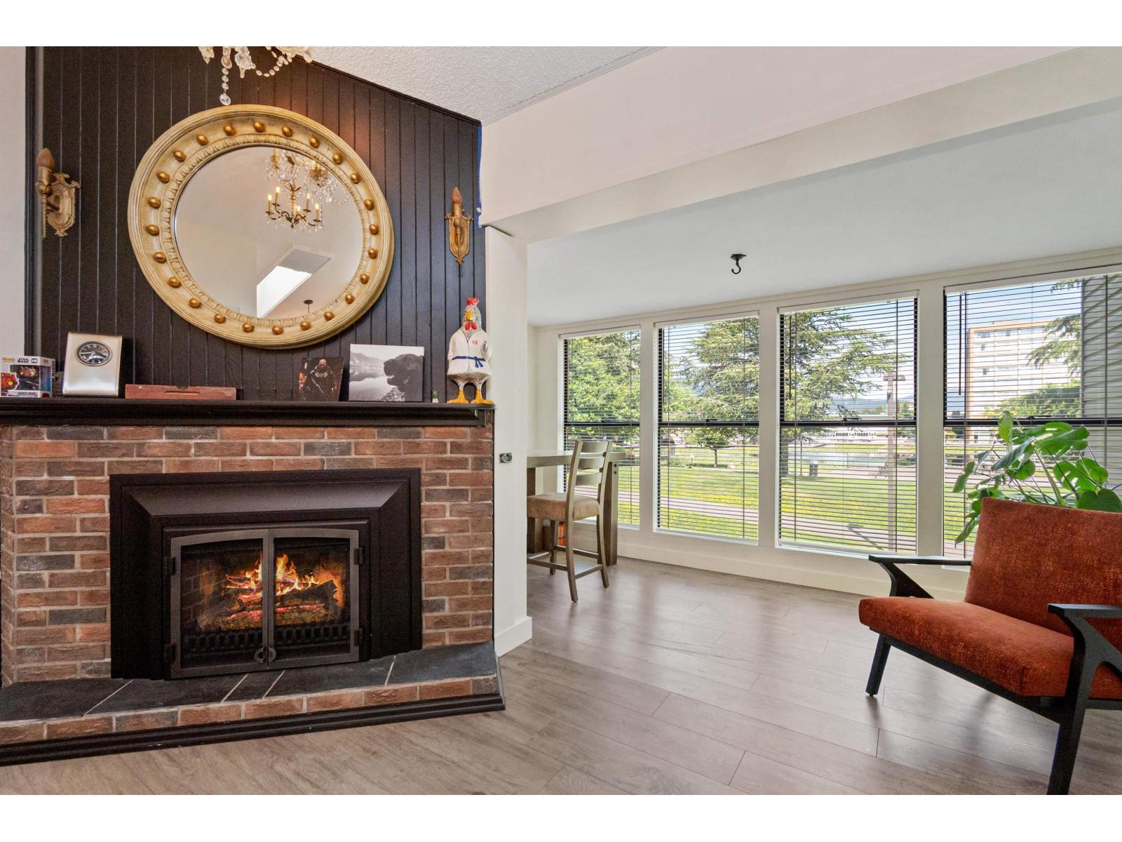 10 45915 Cheam Avenue, Chilliwack
