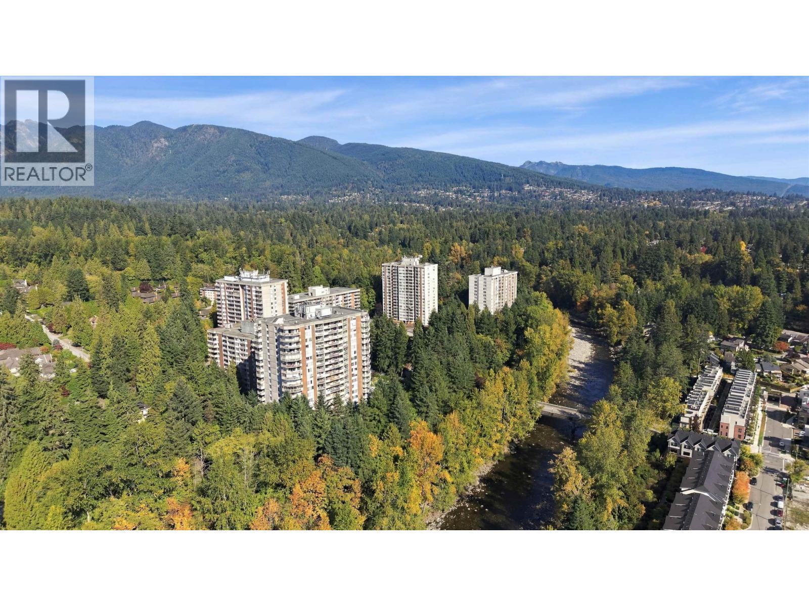 403 2024 Fullerton Avenue, North Vancouver