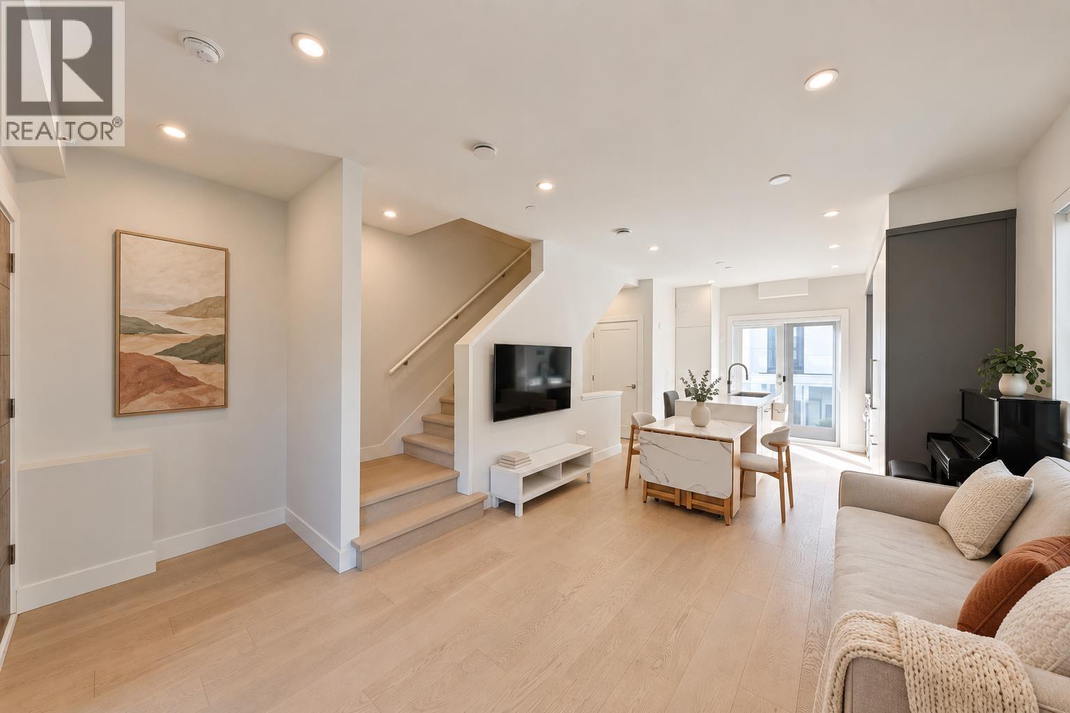 7669 Granville Street, Vancouver
