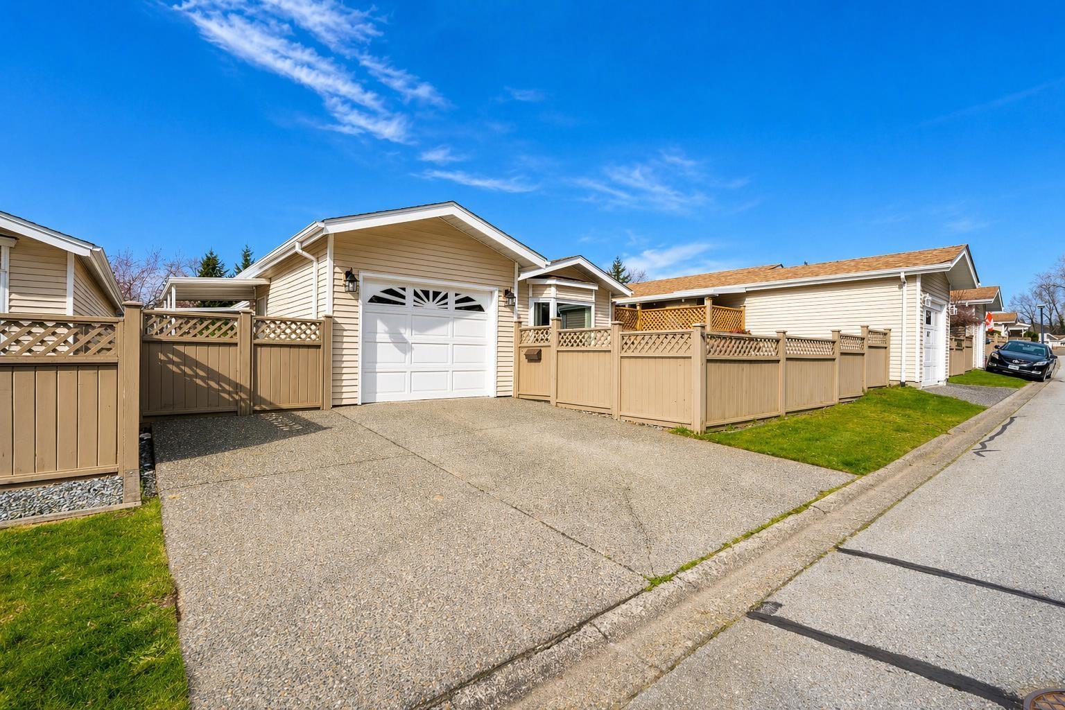 64 1400 164 Street, Surrey