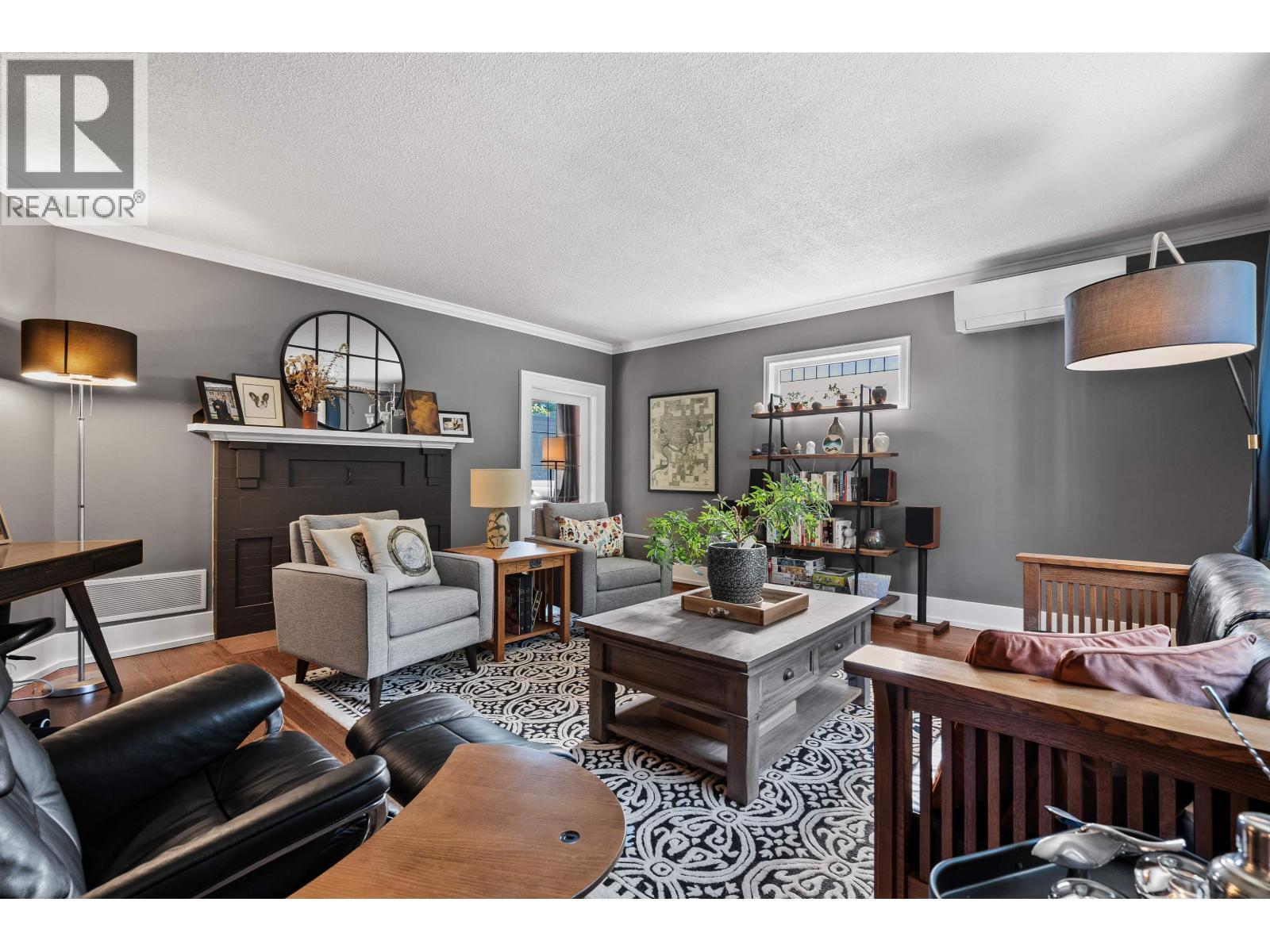 617 Fifth Street, New Westminster