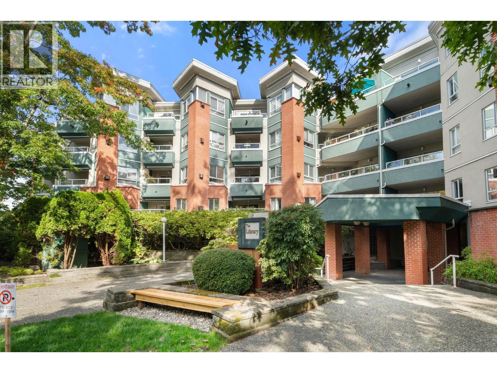 115 128 W 8TH Street, North Vancouver