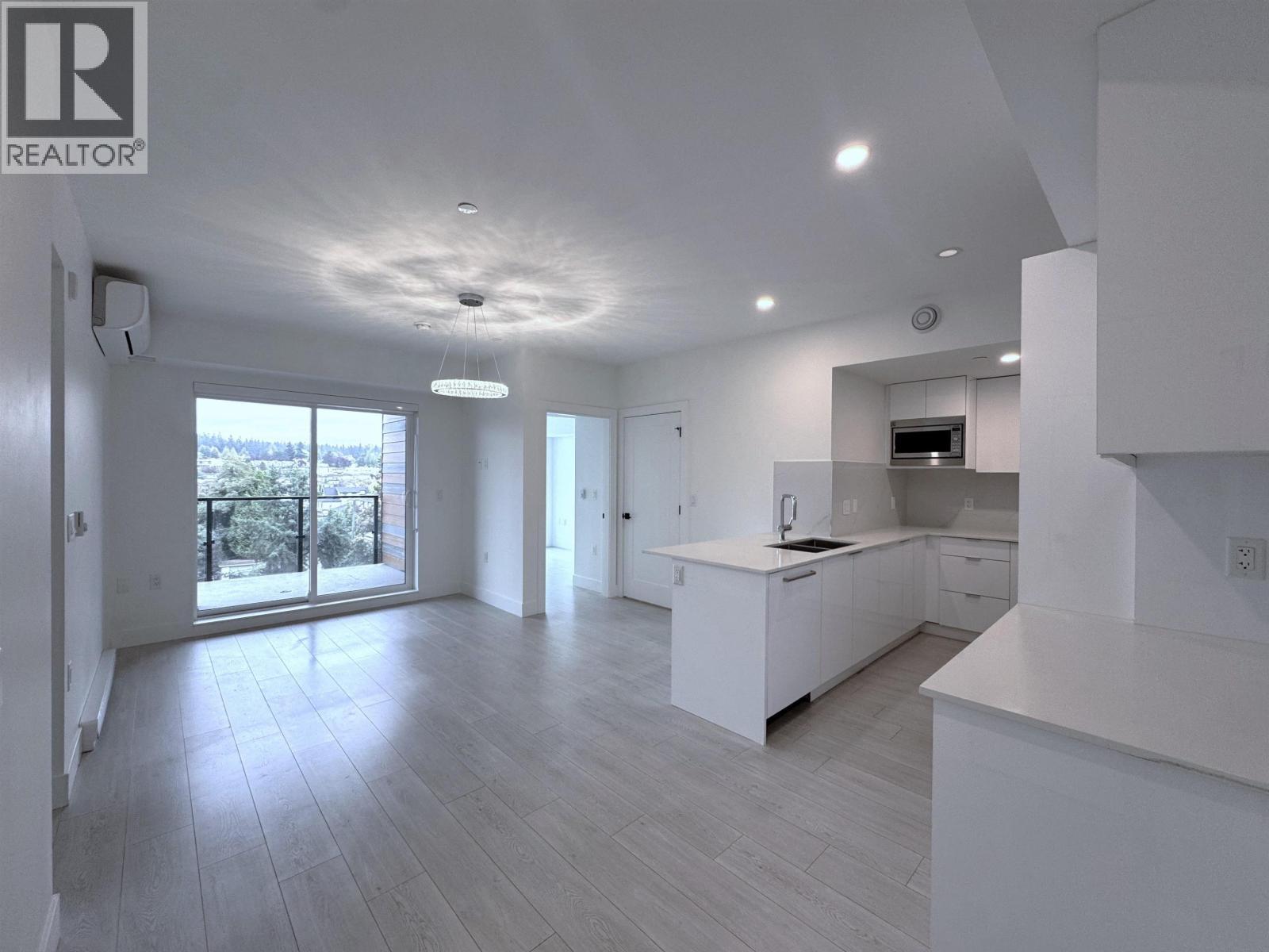 602 5399 Joyce Street, Vancouver