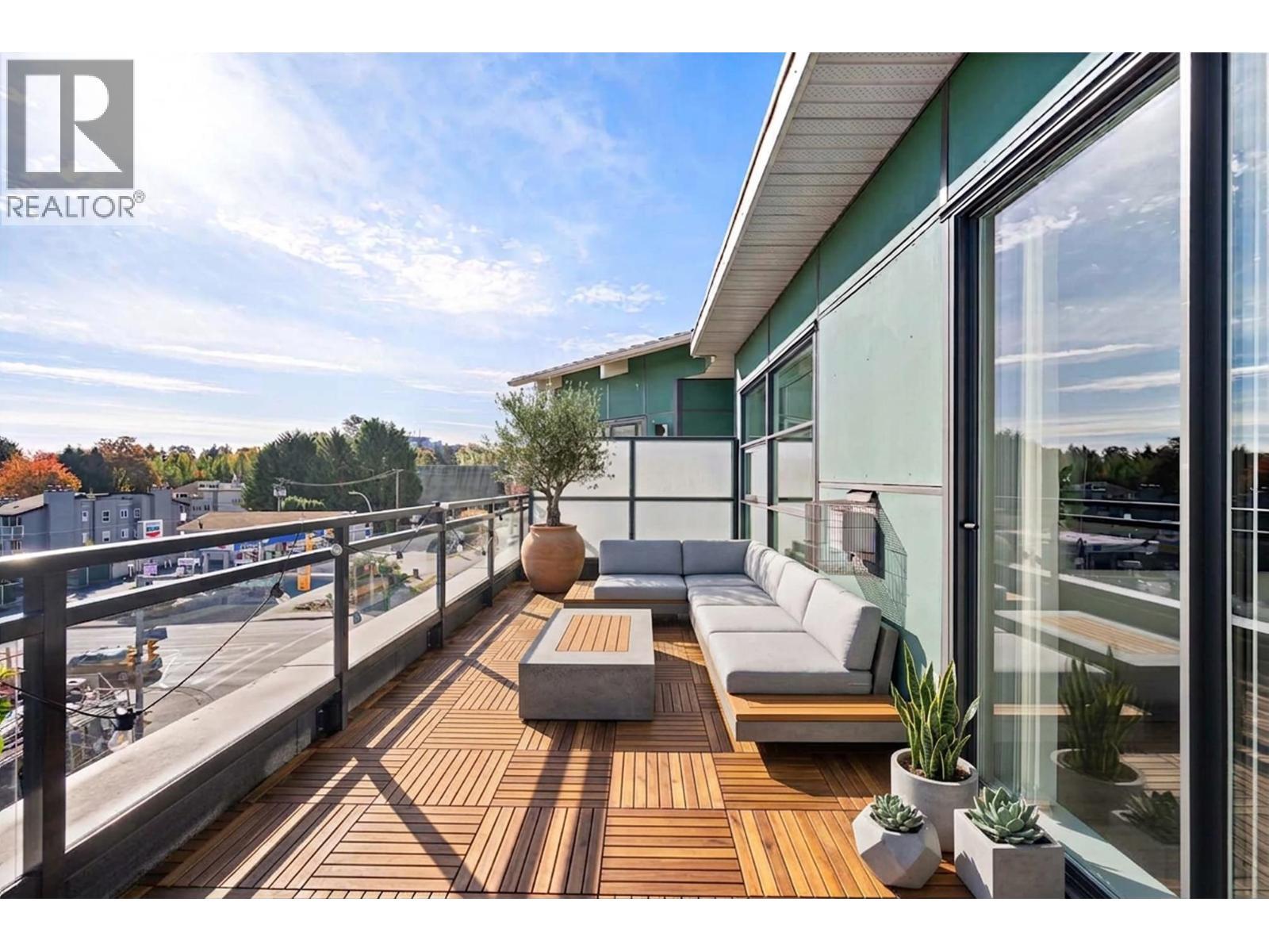 406 3255 Smith Avenue, Burnaby