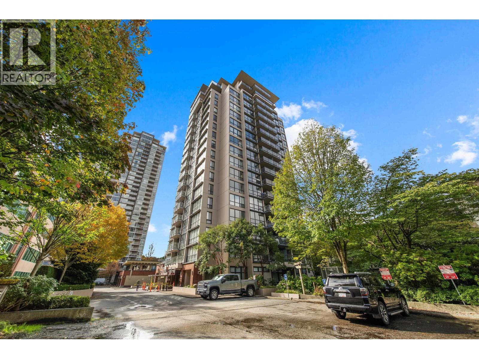 805 2959 Glen Drive, Coquitlam
