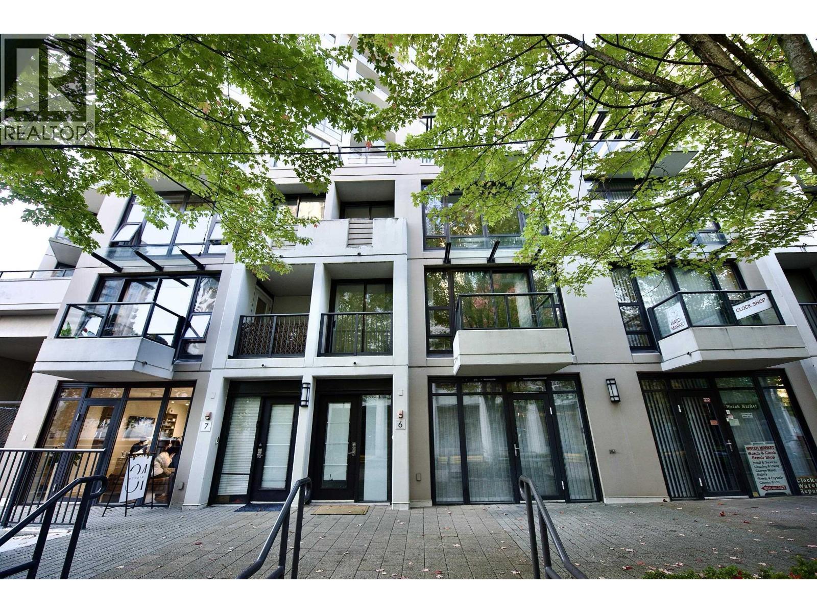 6 1185 The High Street, Coquitlam