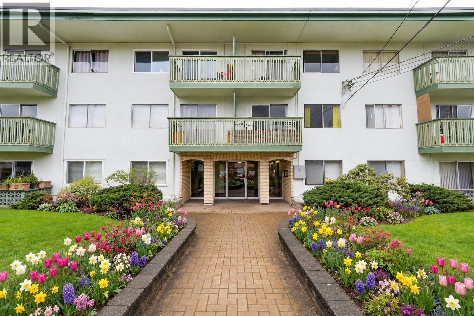 207 36 E 14TH Avenue, Vancouver