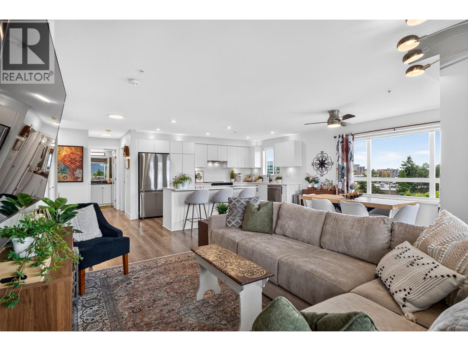 503 22575 Brown Avenue, Maple Ridge