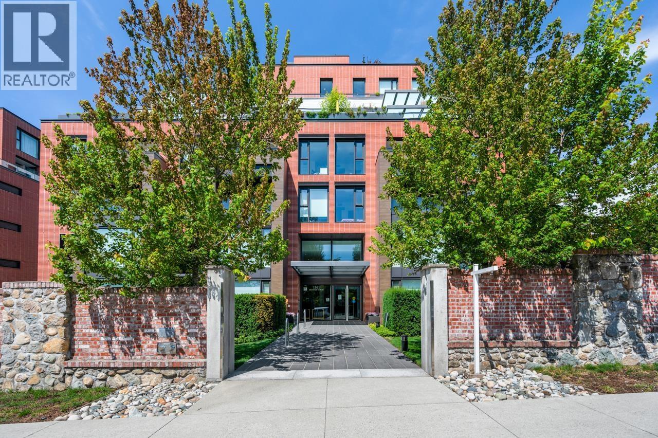 205 1561 W 57TH Avenue, Vancouver
