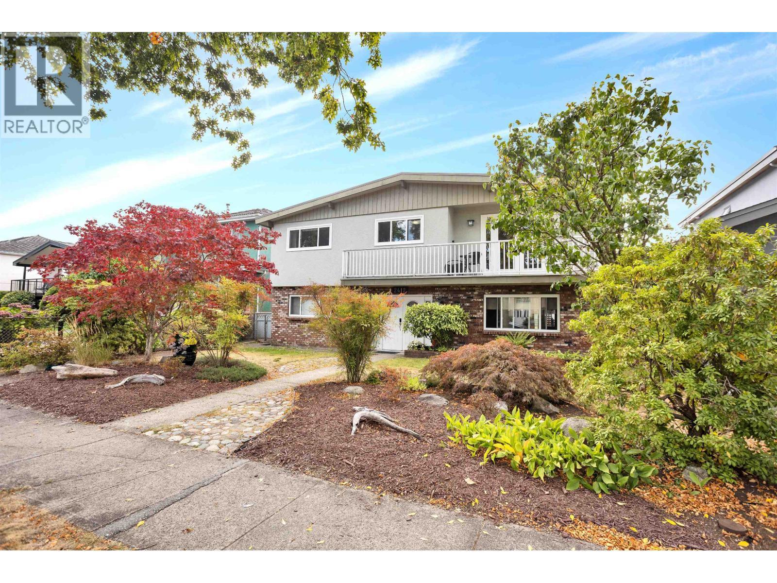 2412 E 40TH Avenue, Vancouver