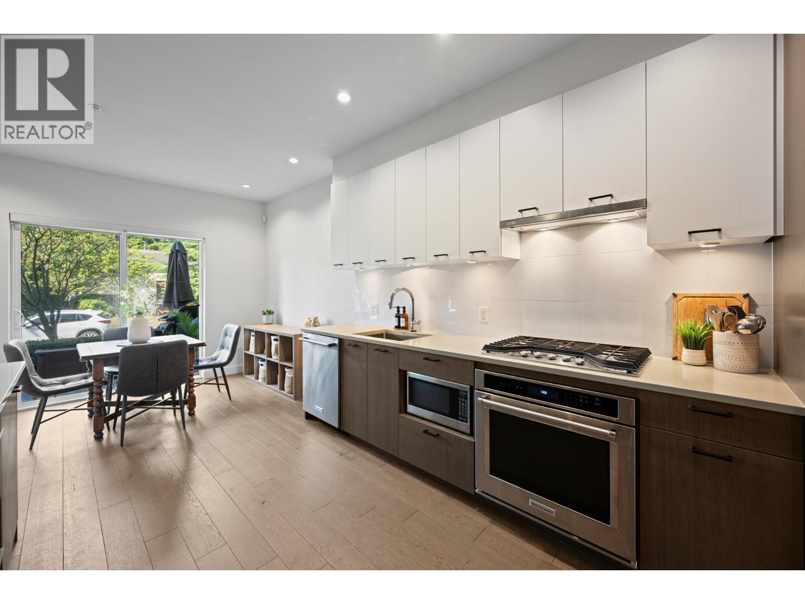 204 1738 55A Street, Tsawwassen