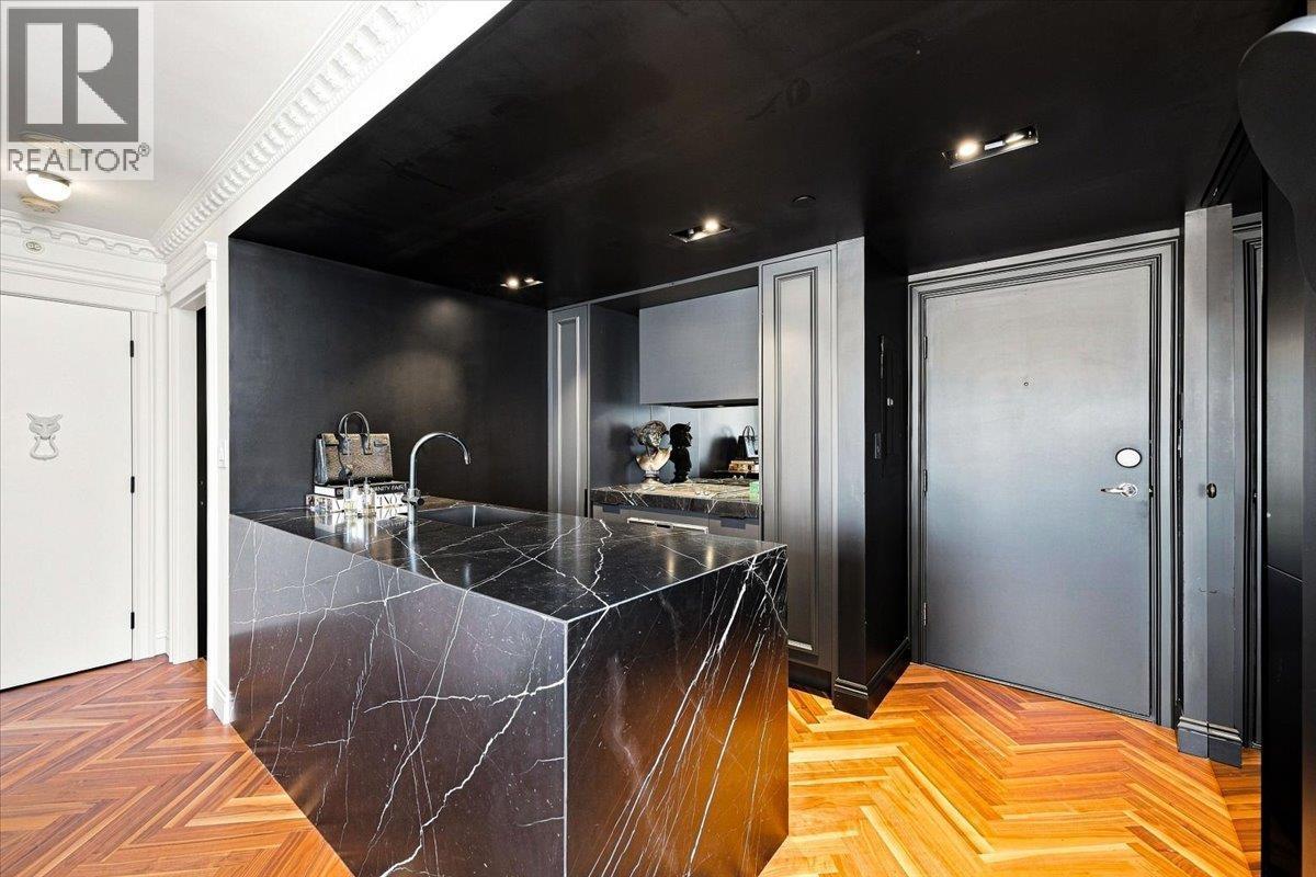 2503 198 Aquarius Mews, Vancouver