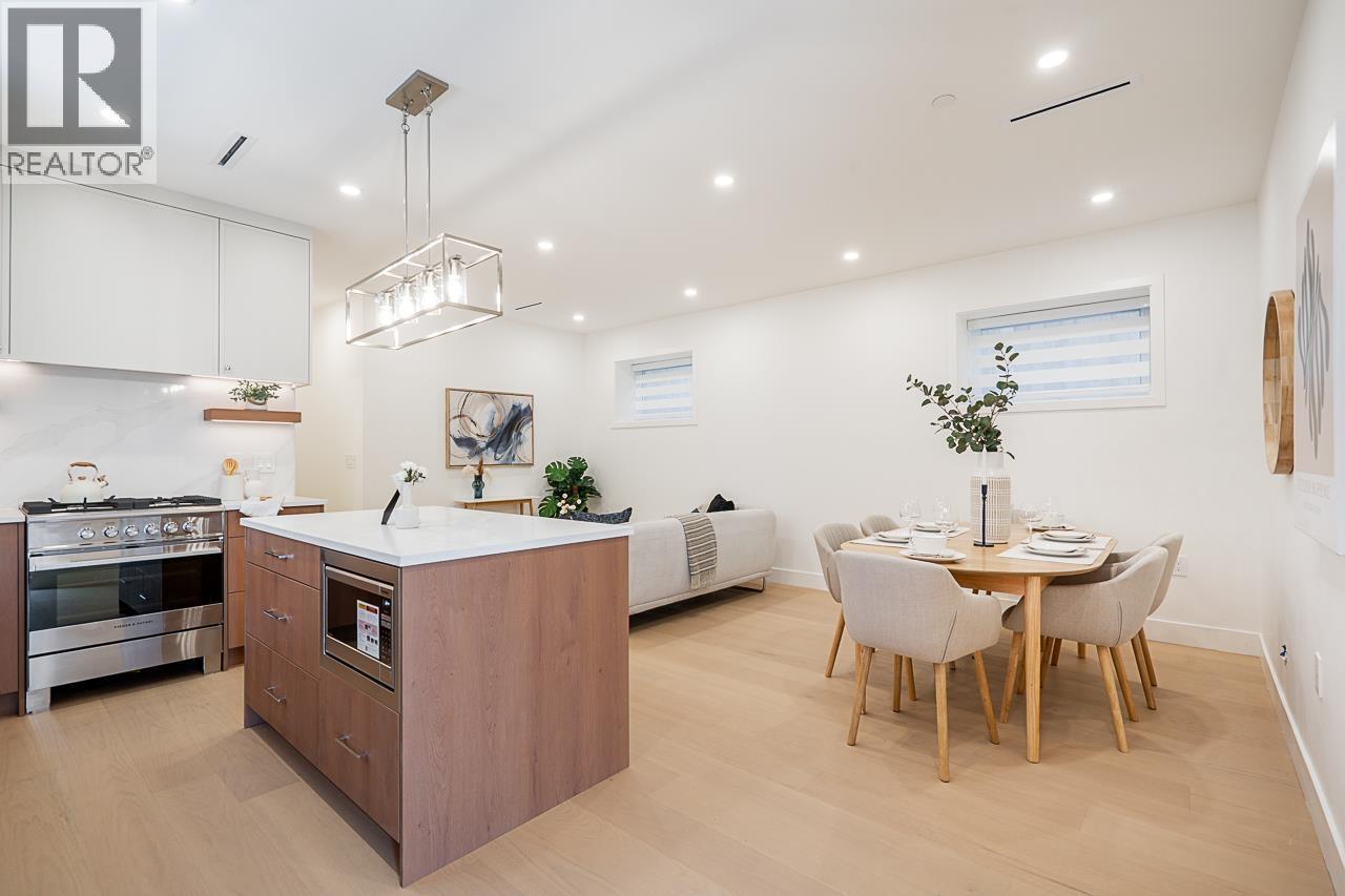 2 1845 E 51ST Avenue, Vancouver