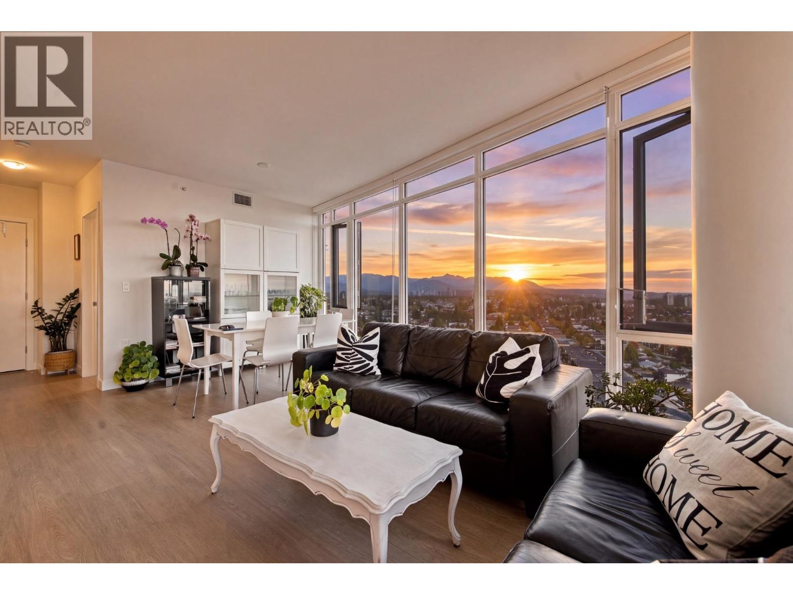 2401 7769 Park Crescent, Burnaby