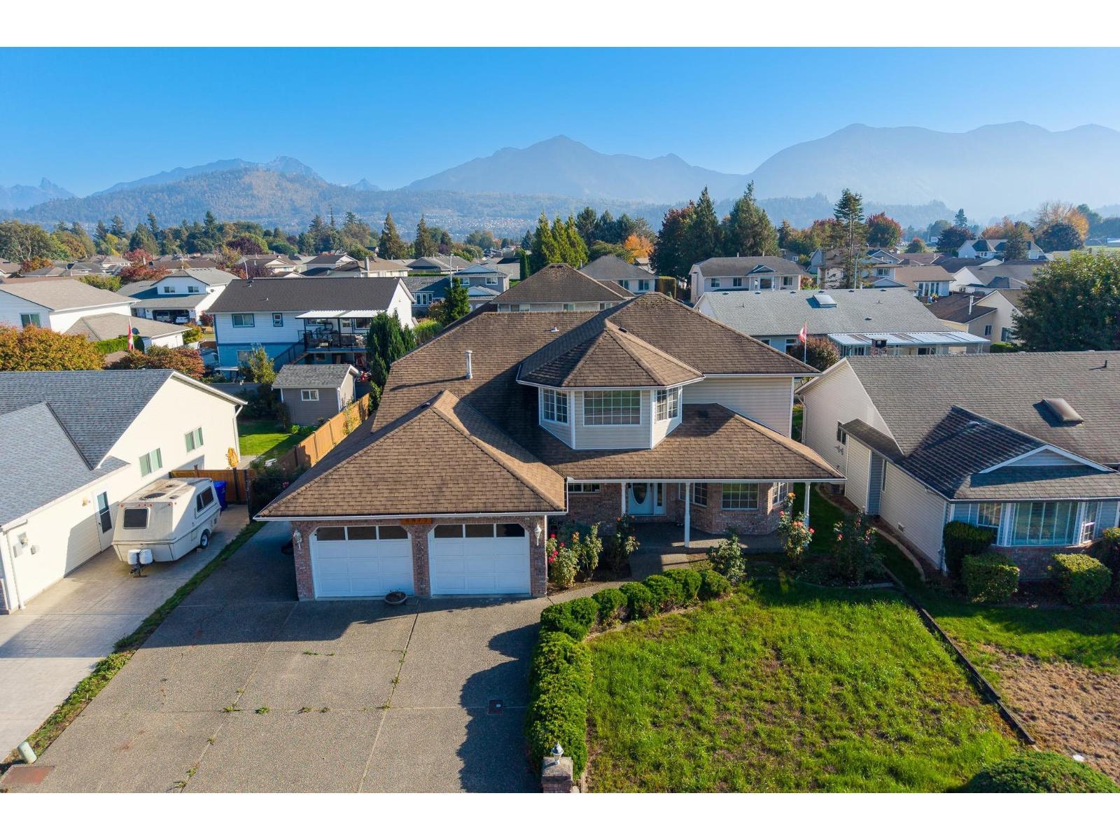 6973 Coach Lamp Drive, Chilliwack