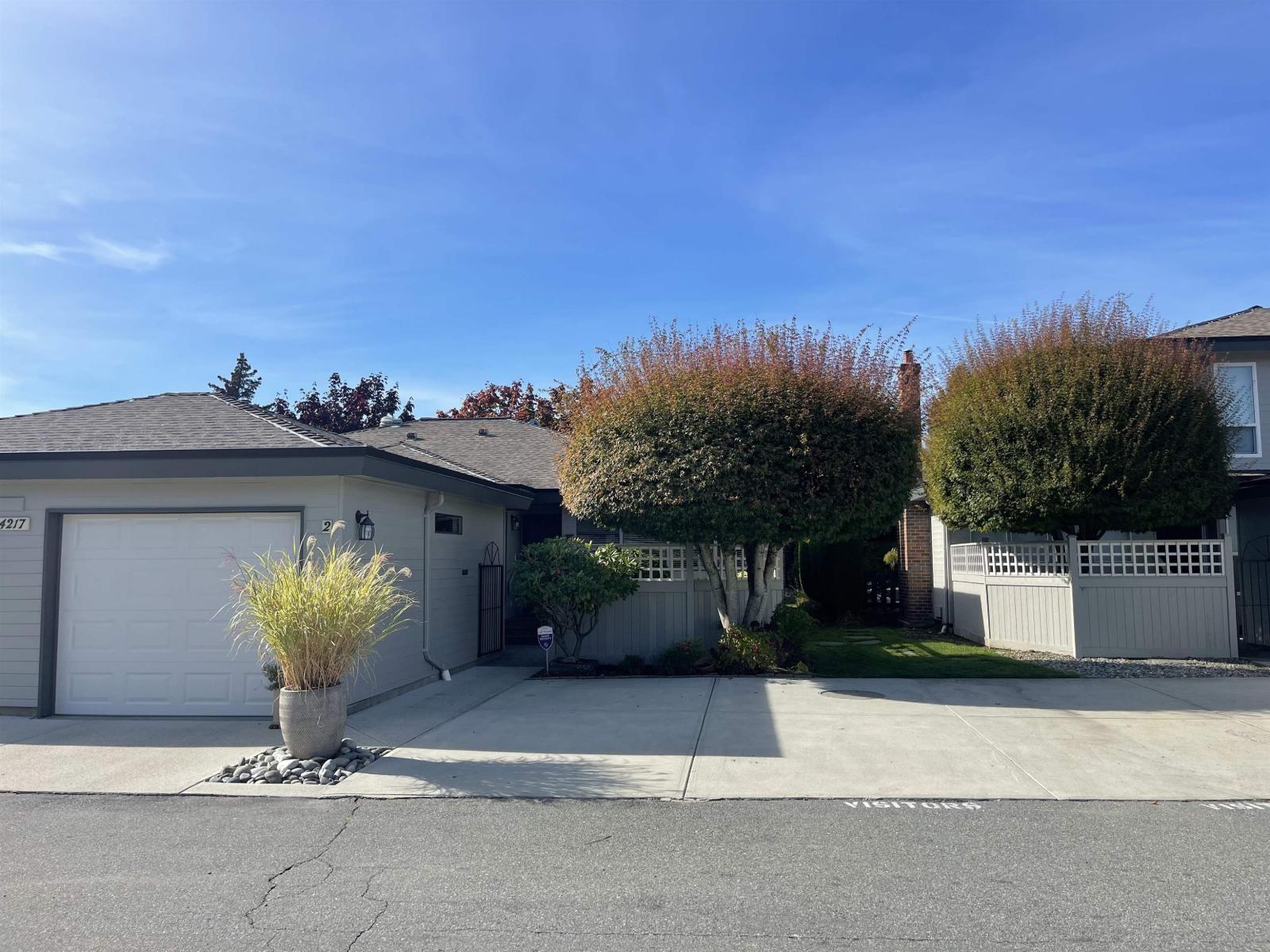 2 14217 18A Avenue, Surrey