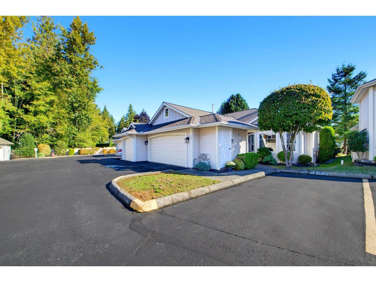 215 20655 88 Avenue, Langley