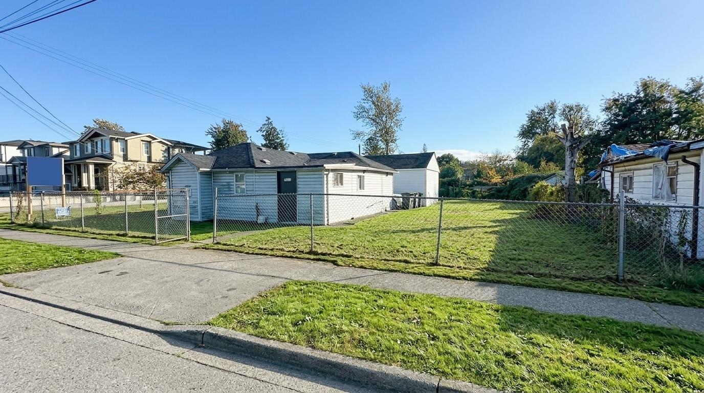12666 114 Avenue, Surrey